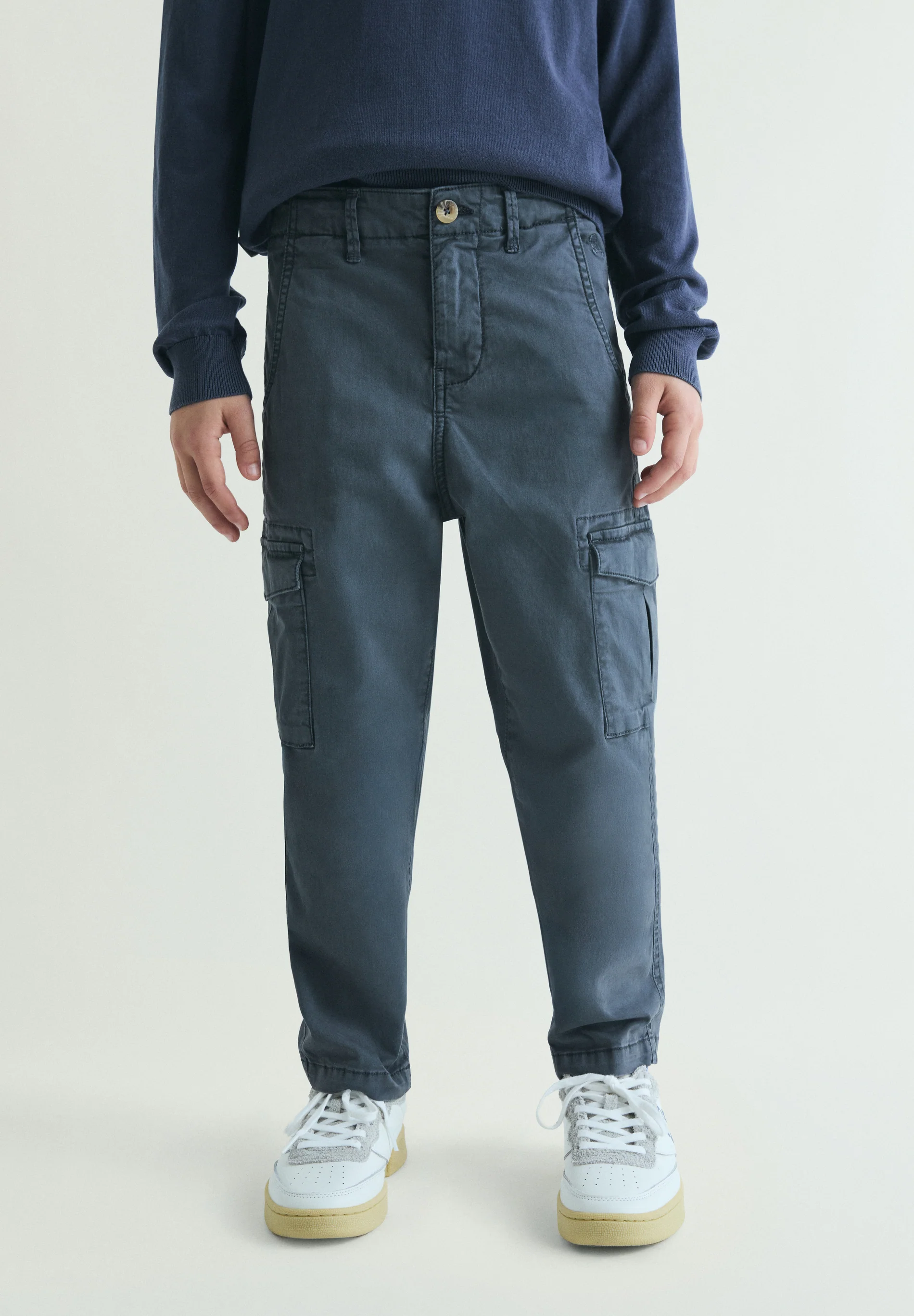 PANTALÓN CARGO SLIM FIT - Image 2
