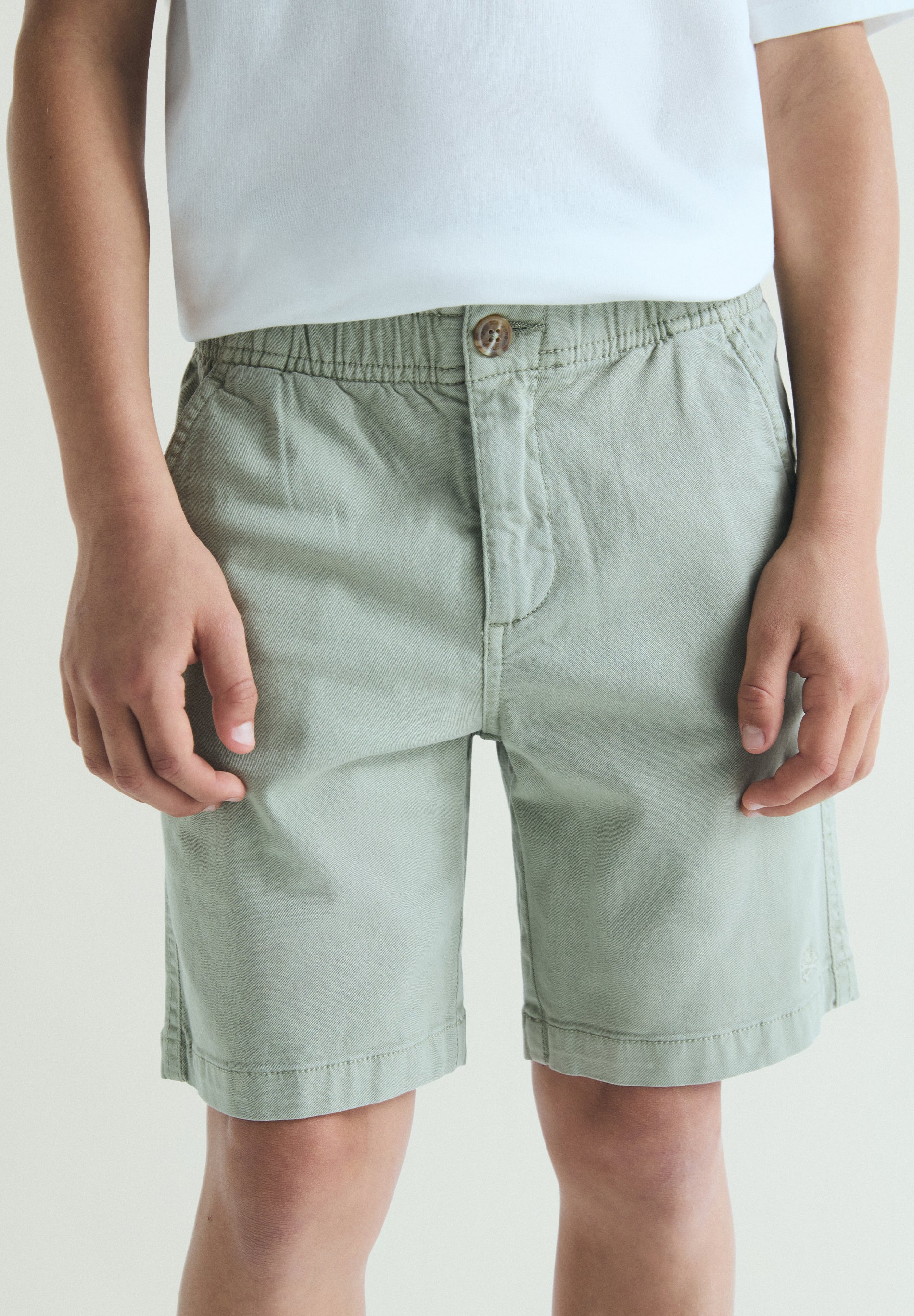 BERMUDAS CLÁSICAS - Image 2