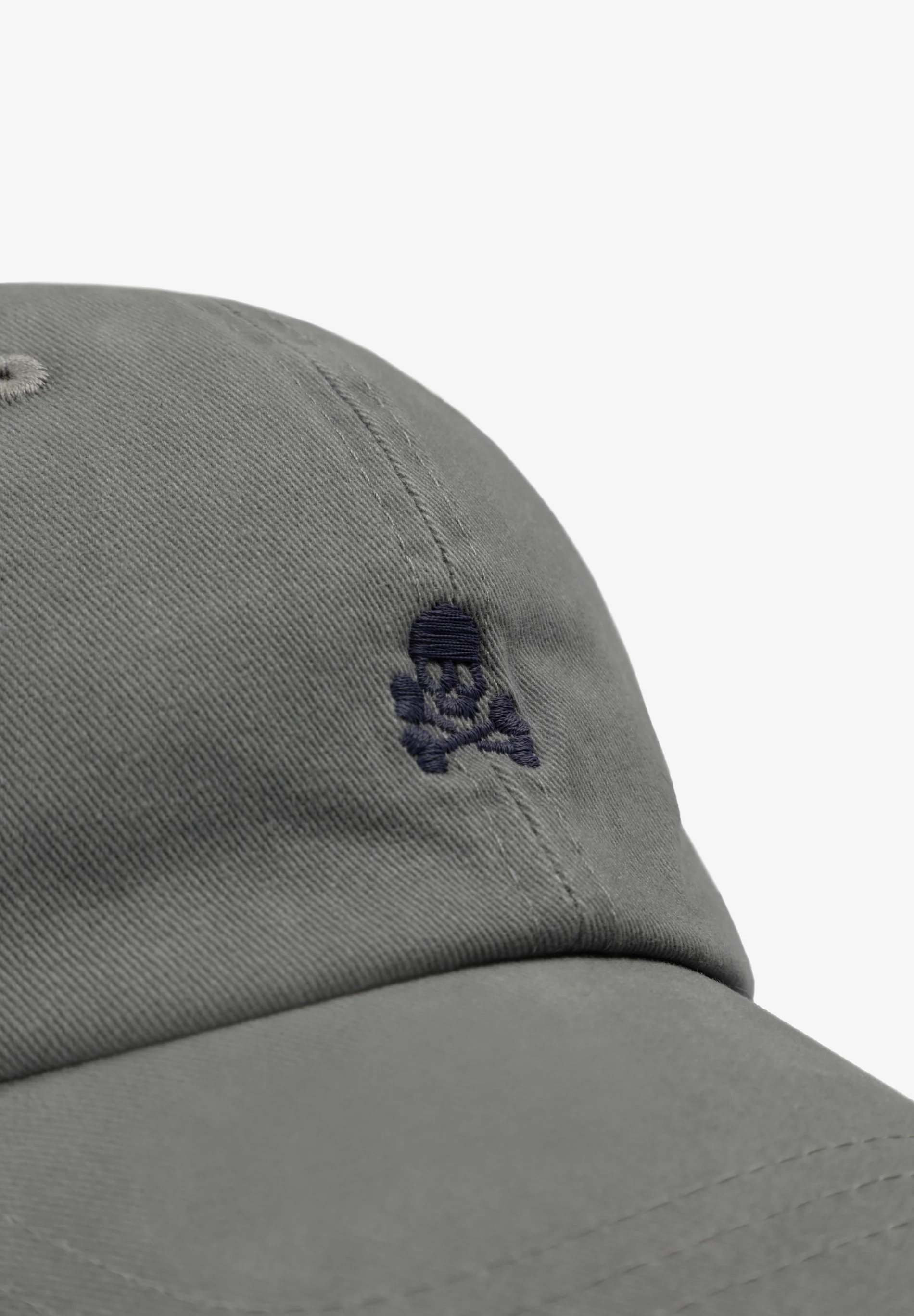 GORRA CALAVERA BORDADA - Image 3