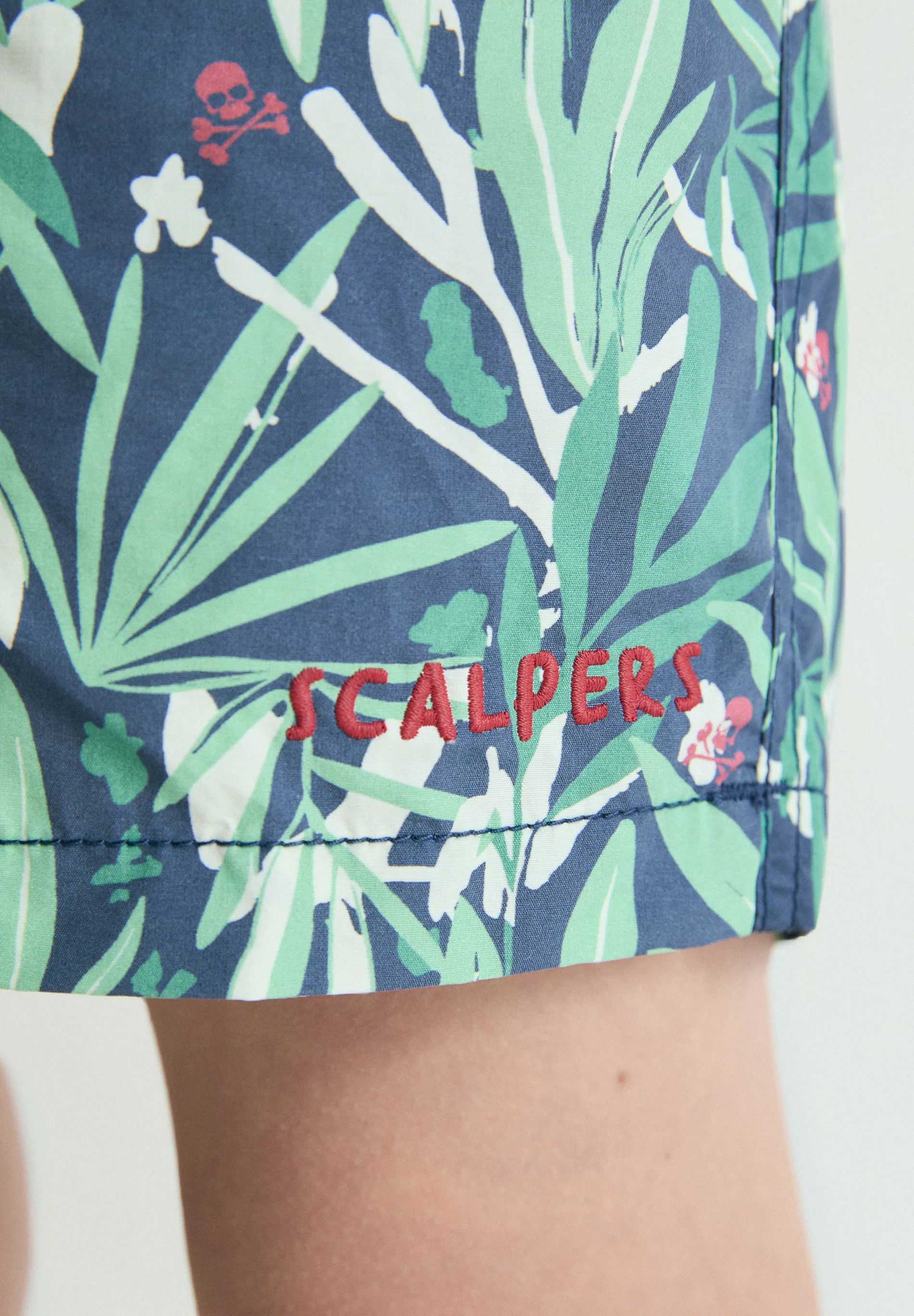 BAÑADOR ESTAMPADO FLORAL - Image 3