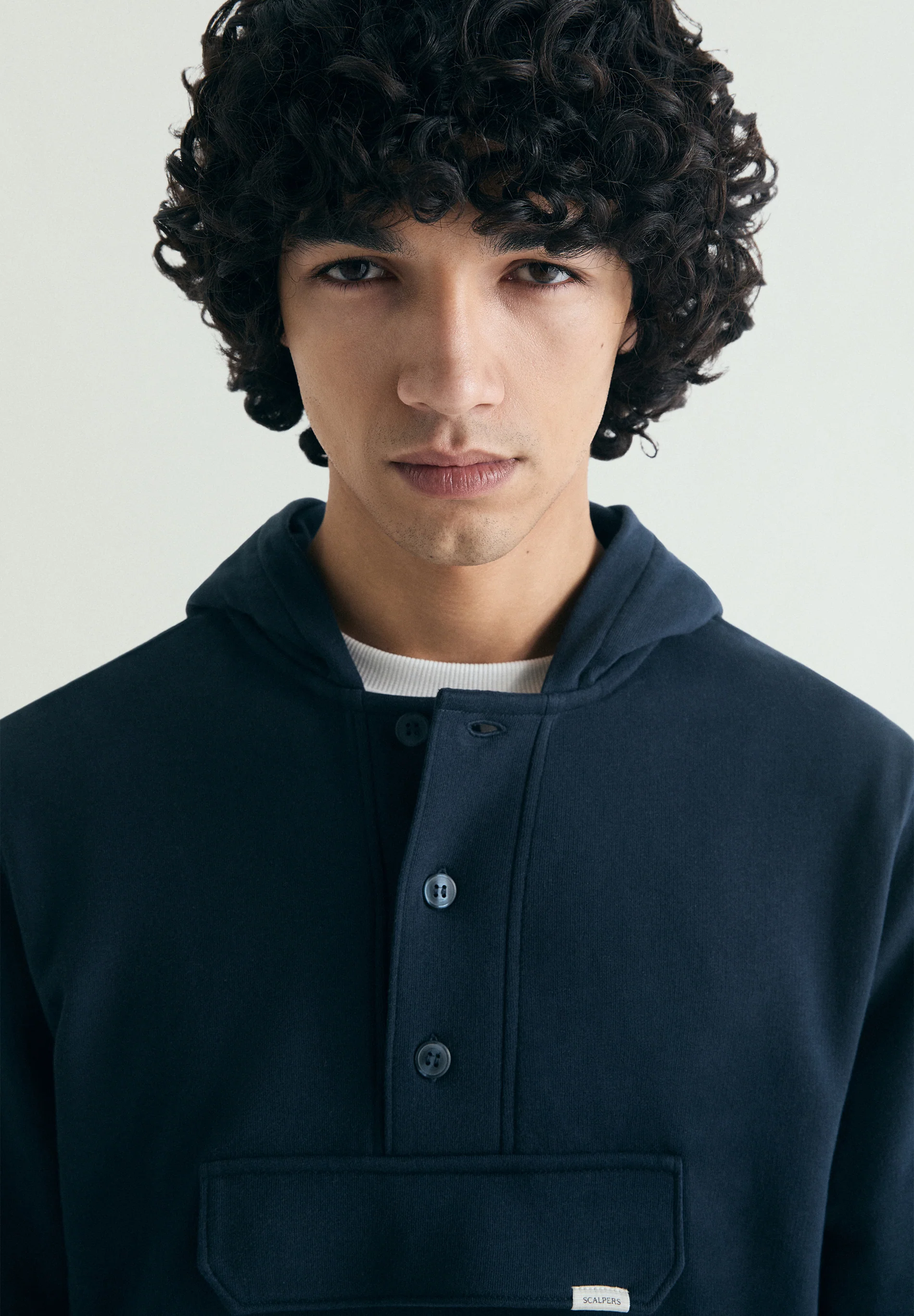 SUDADERA CON CAPUCHA BOLSILLO FRONTAL - Image 3