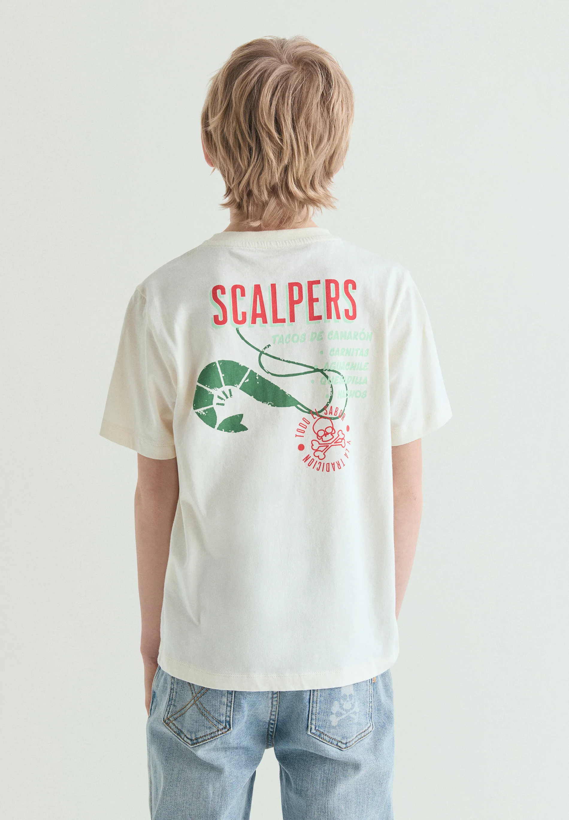 CAMISETA ESTAMPADO CONTRASTE