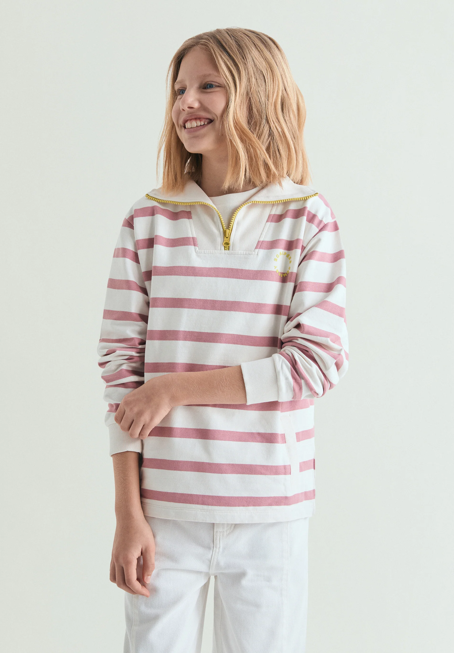 SUDADERA CUELLO ALTO RAYAS