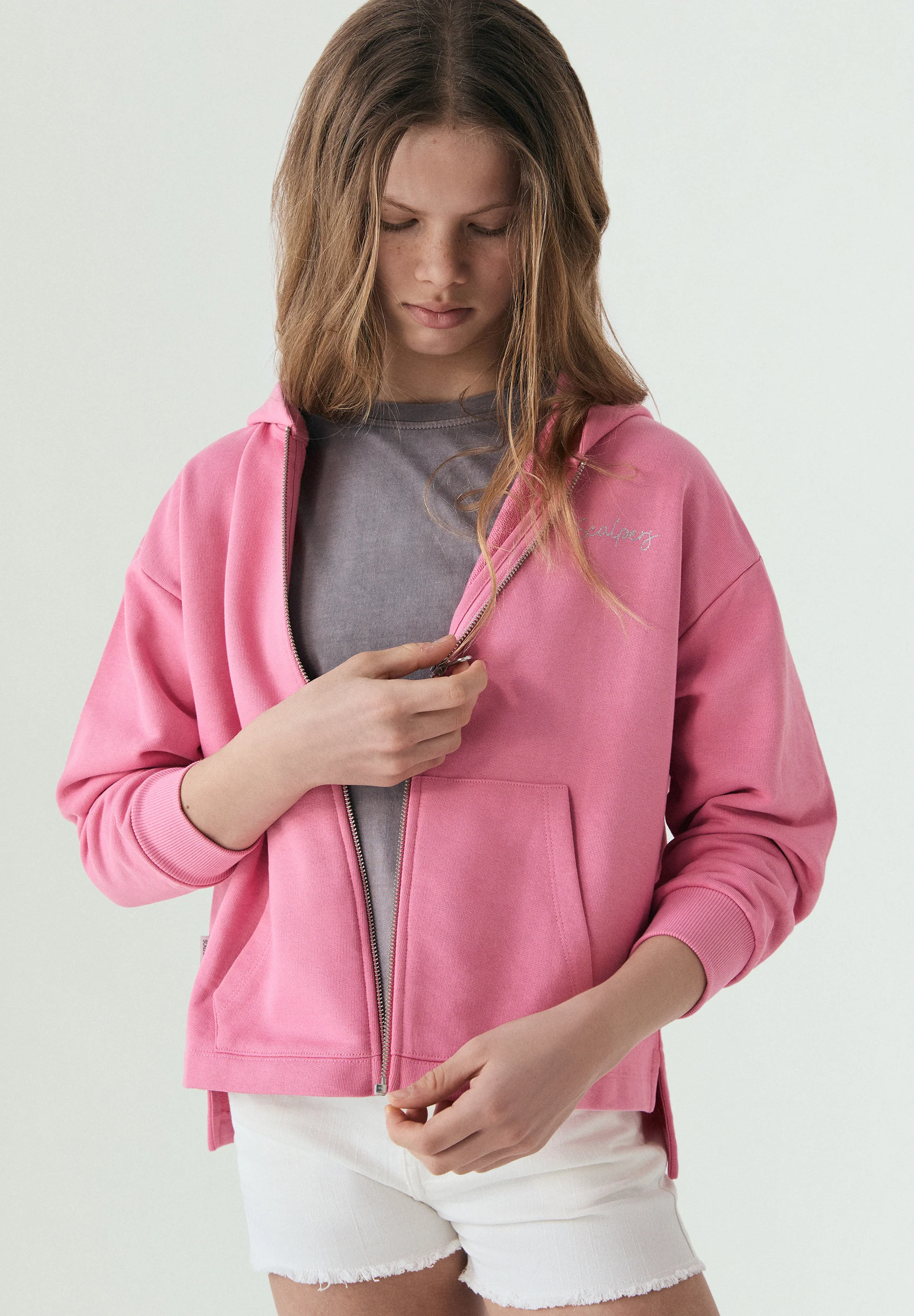 SUDADERA CON CAPUCHA CREMALLERA - Image 2