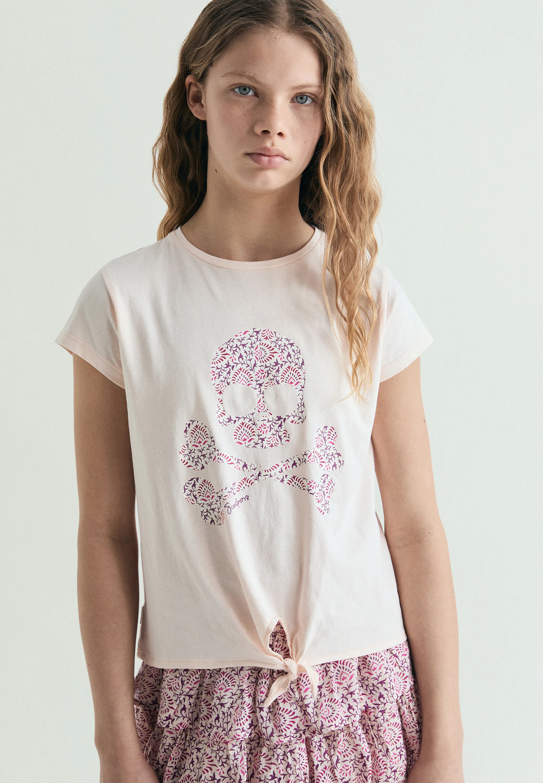 CAMISETA CALAVERA NUDO