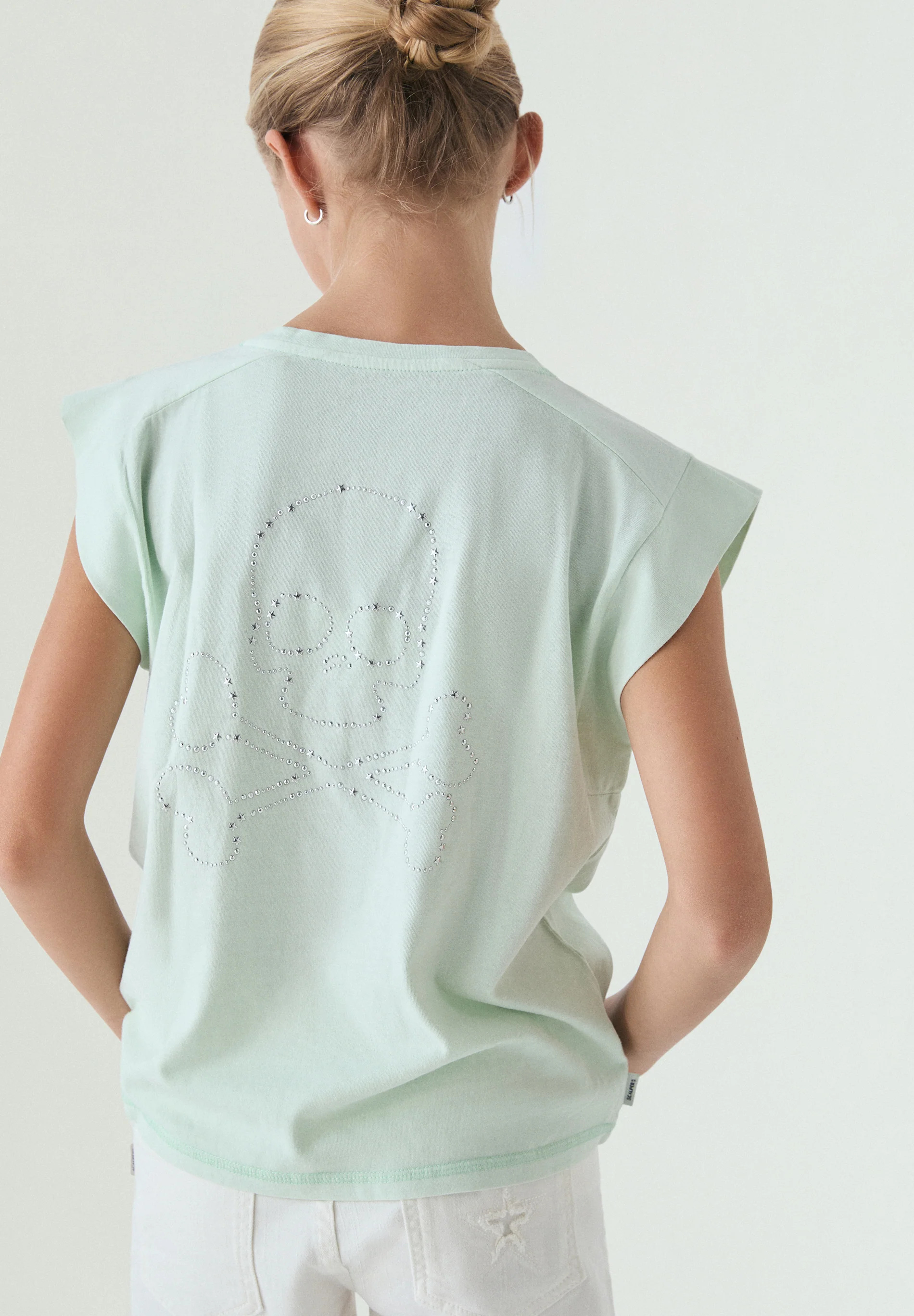 CAMISETA CALAVERA TACHUELAS - Image 3