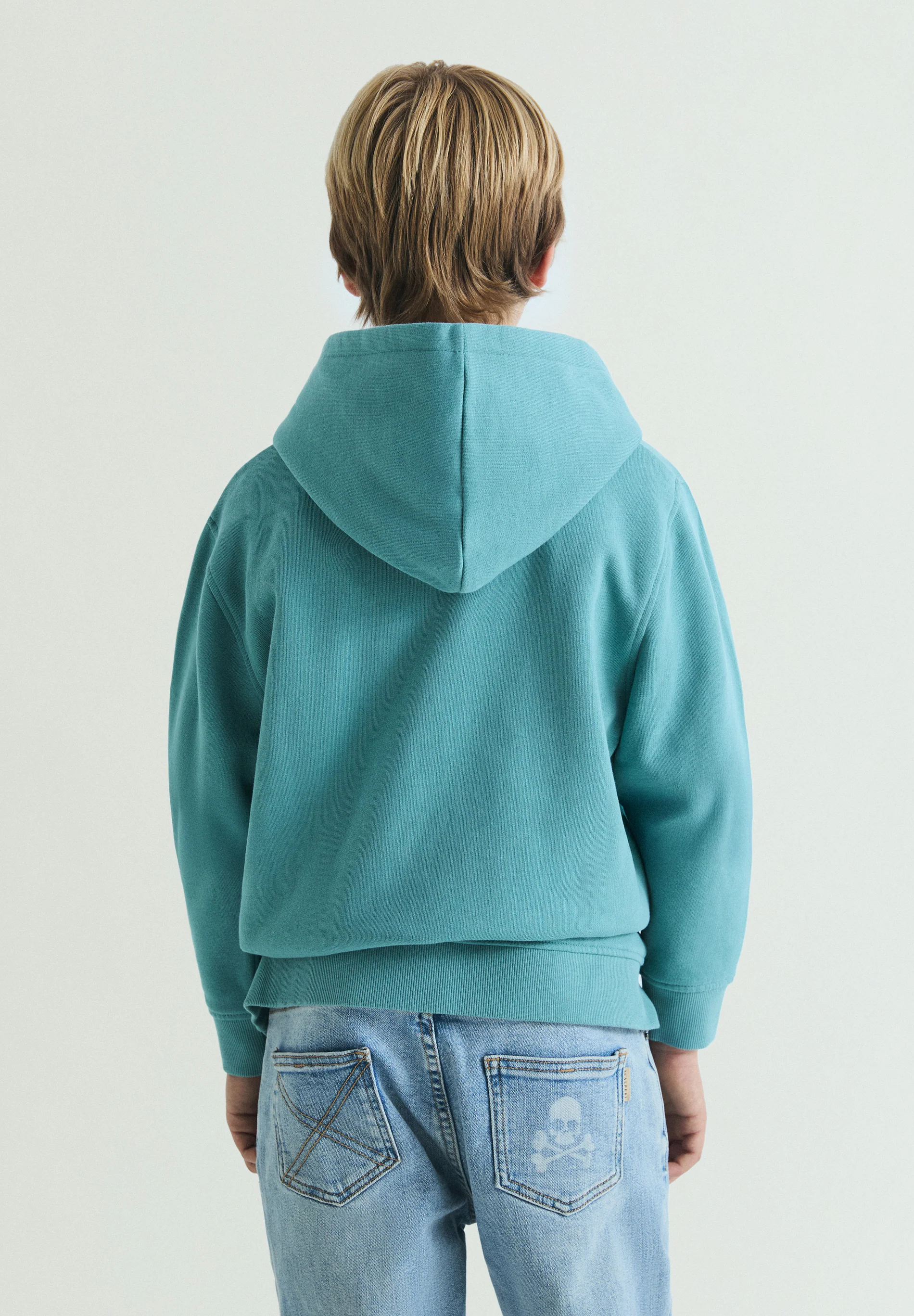 SUDADERA BÁSICA CON CAPUCHA - Image 3