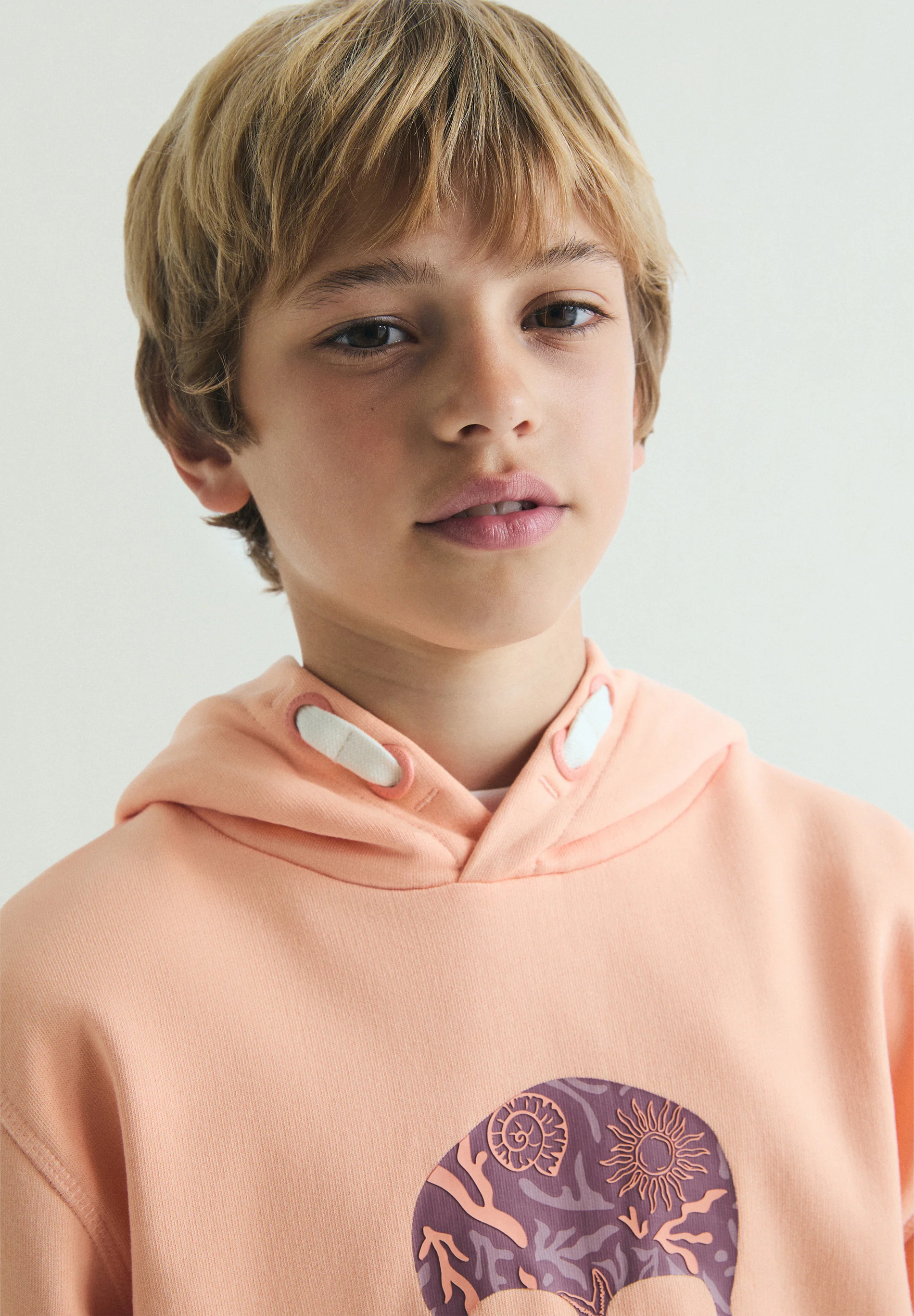 SUDADERA CON CAPUCHA CALAVERA ESTAMPADA - Image 3