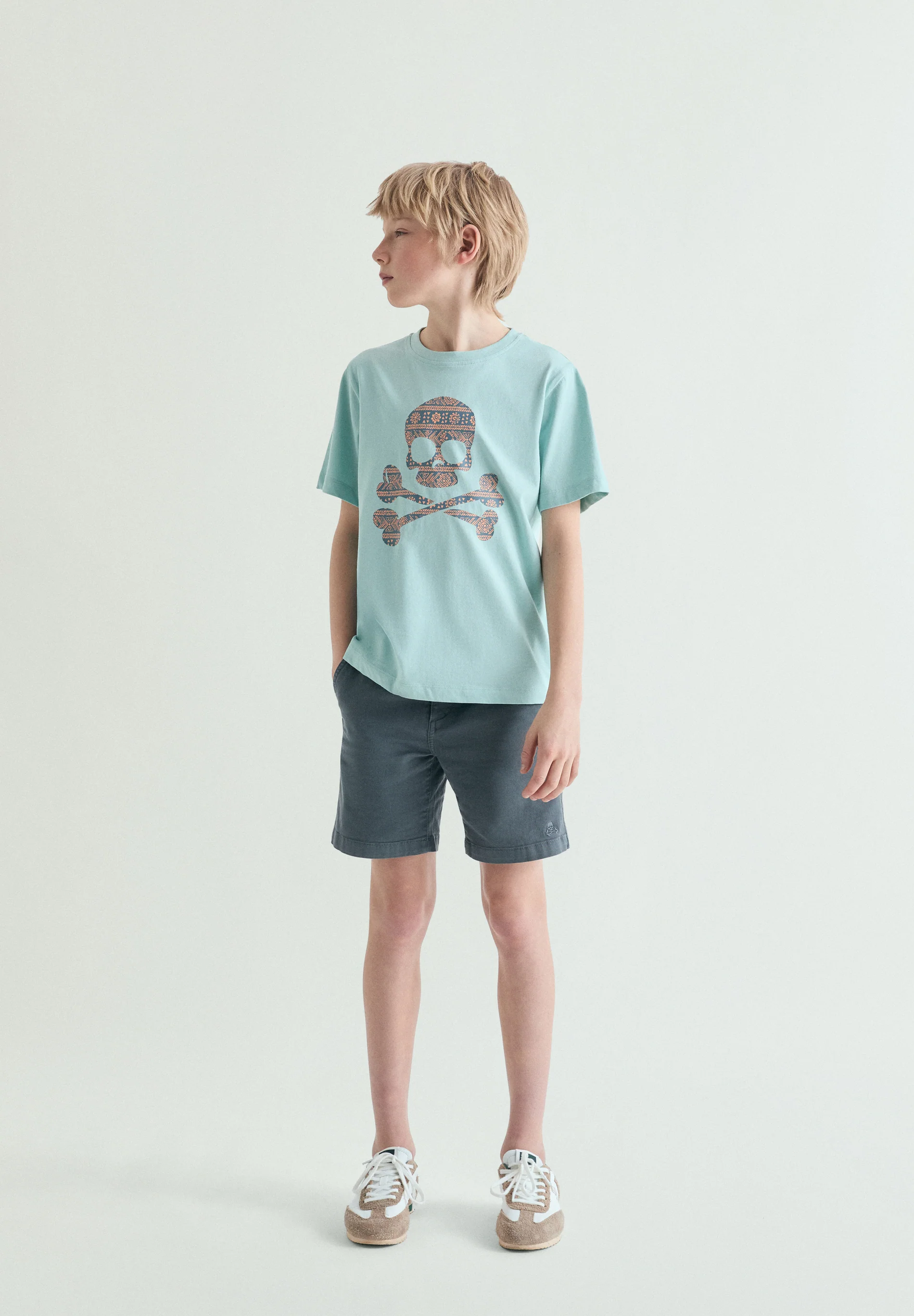 CAMISETA CALAVERA ESTAMPADA - Image 2