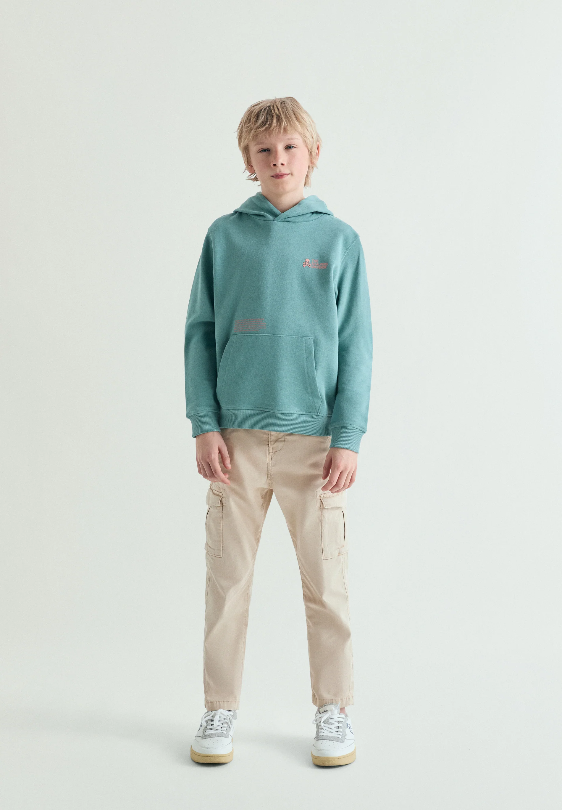 SUDADERA CON CAPUCHA ESTAMPADO CALAVERA - Image 4