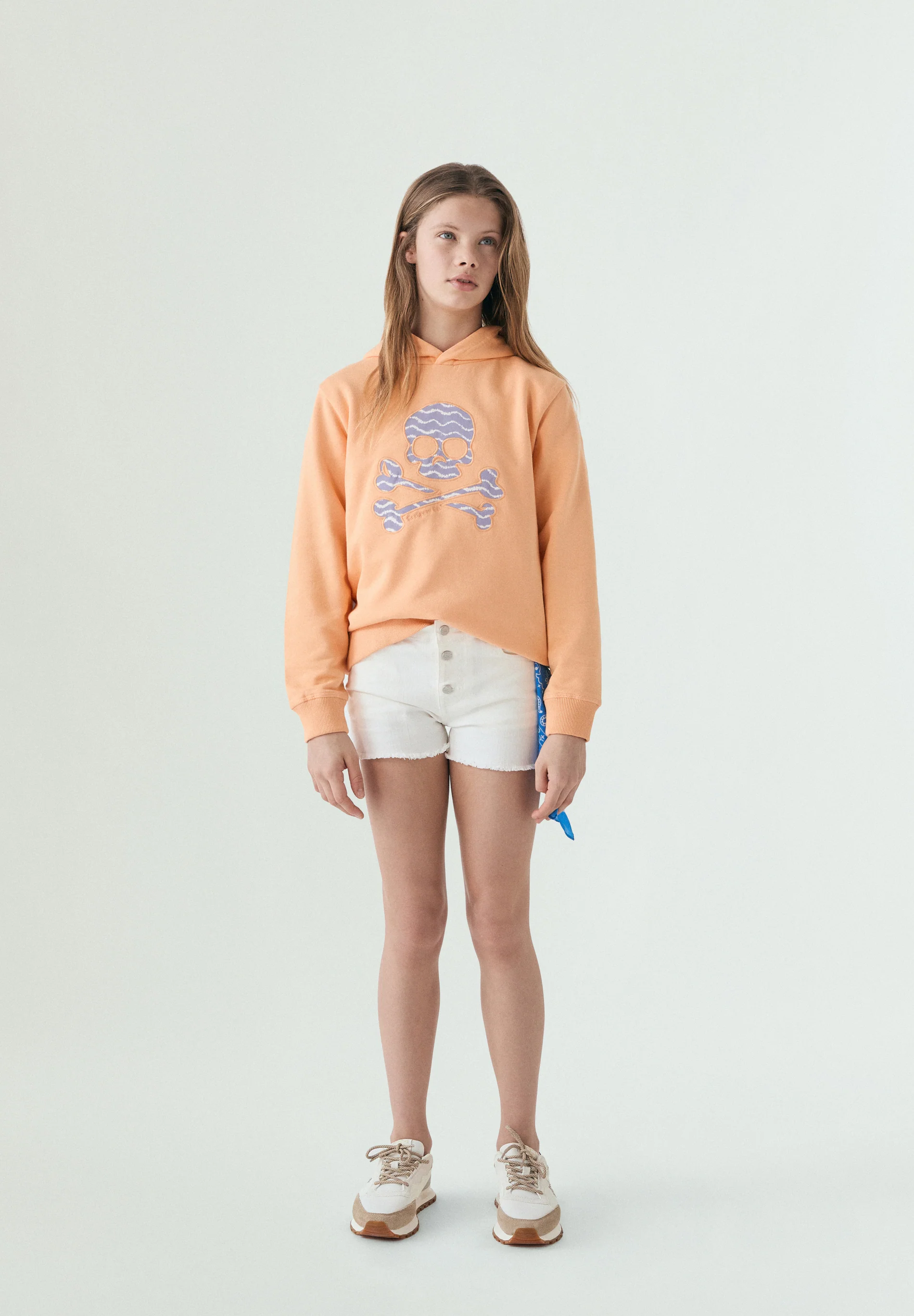 SUDADERA CON CAPUCHA CALAVERA - Image 2