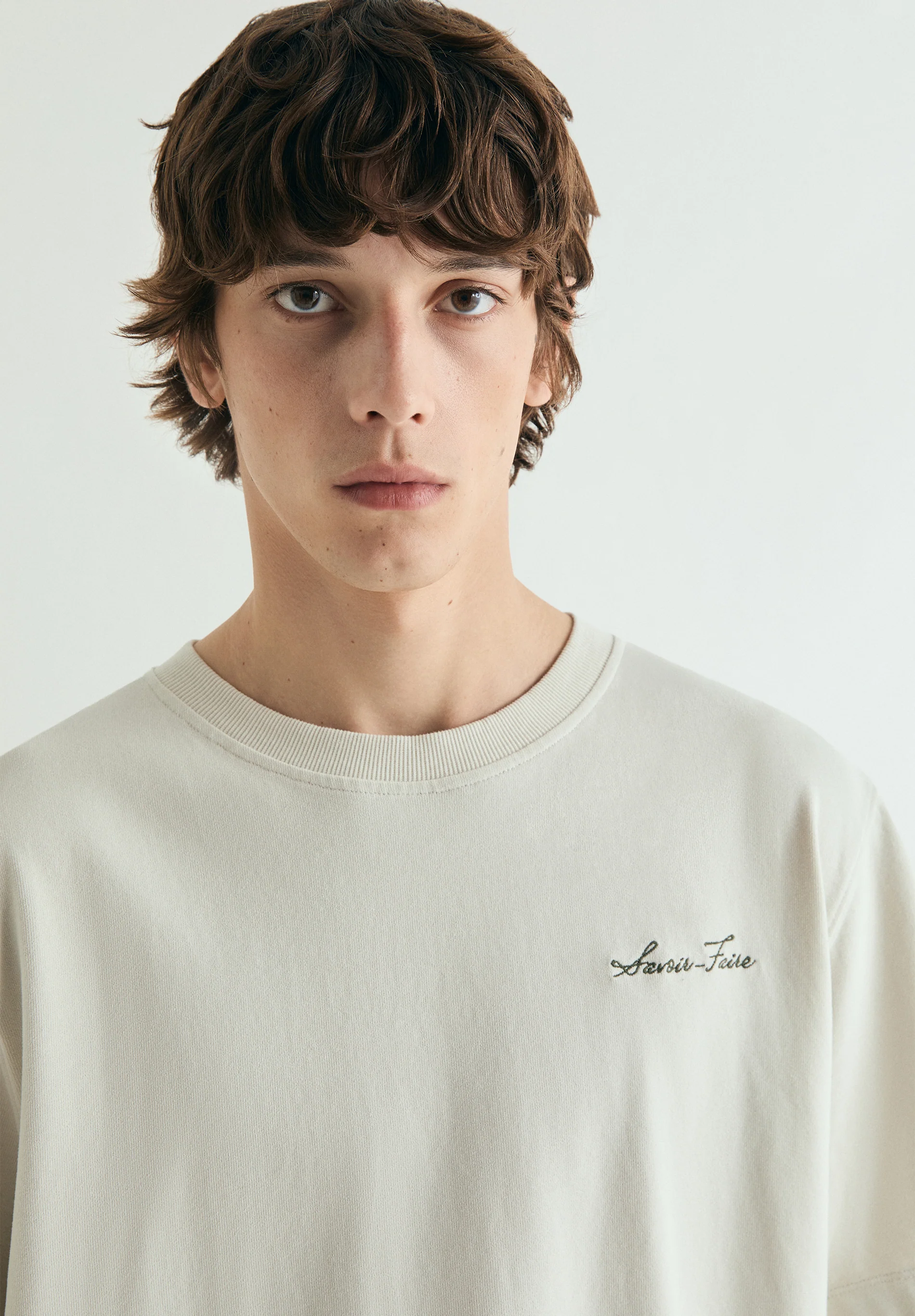 CAMISETA BORDADO CONTRASTE RELAXED - Image 2