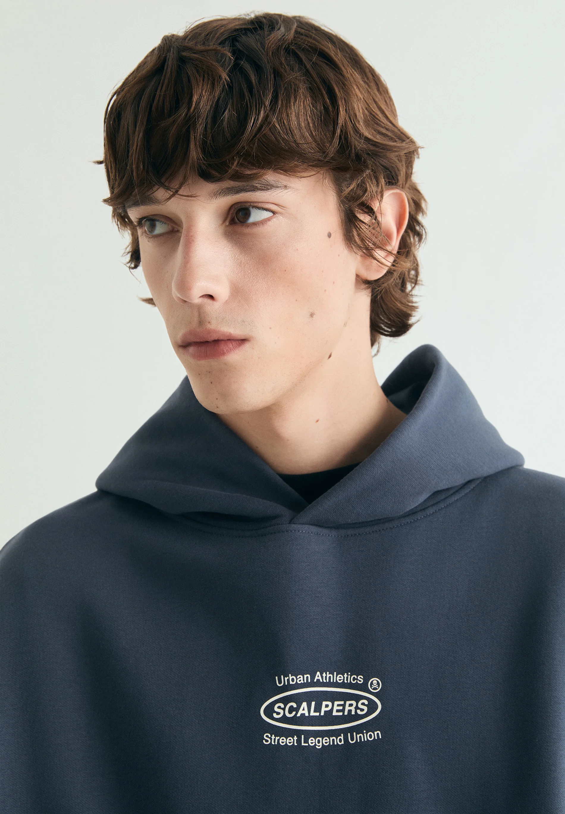 SUDADERA CON CAPUCHA OVERSIZED - Image 3