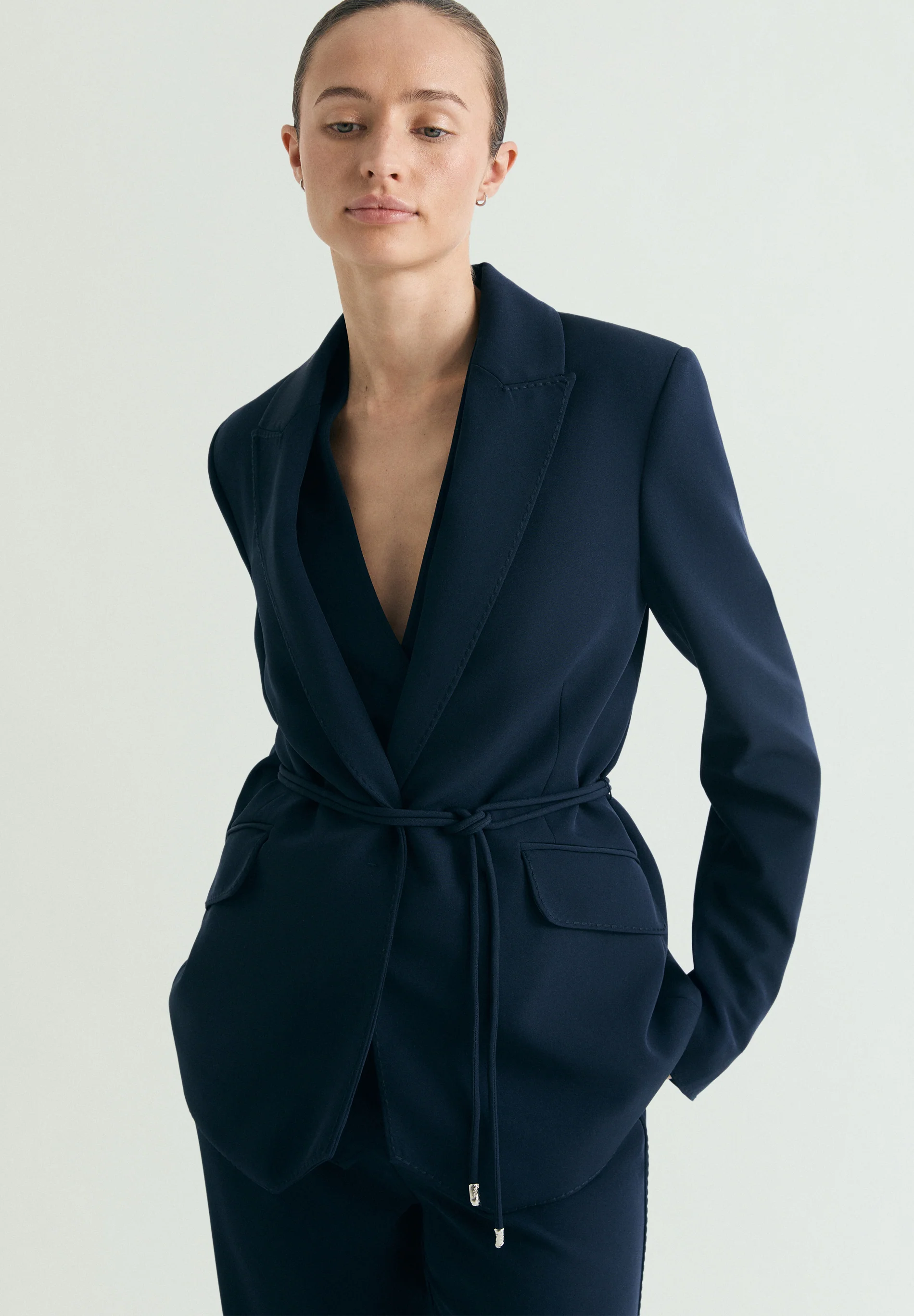BLAZER CINTURÓN ANUDADO
