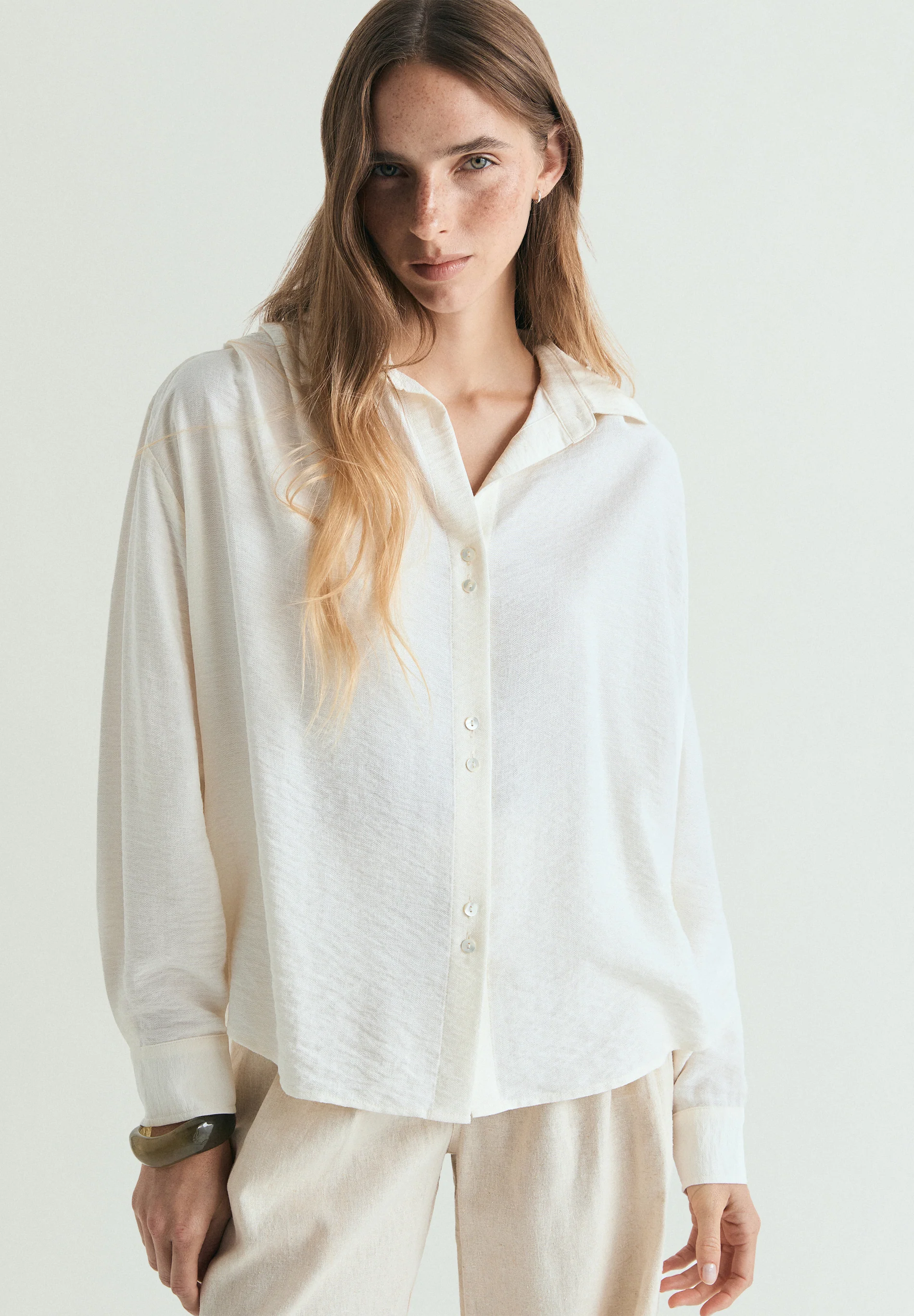 CAMISA FLUIDA PLIEGUES - Image 2