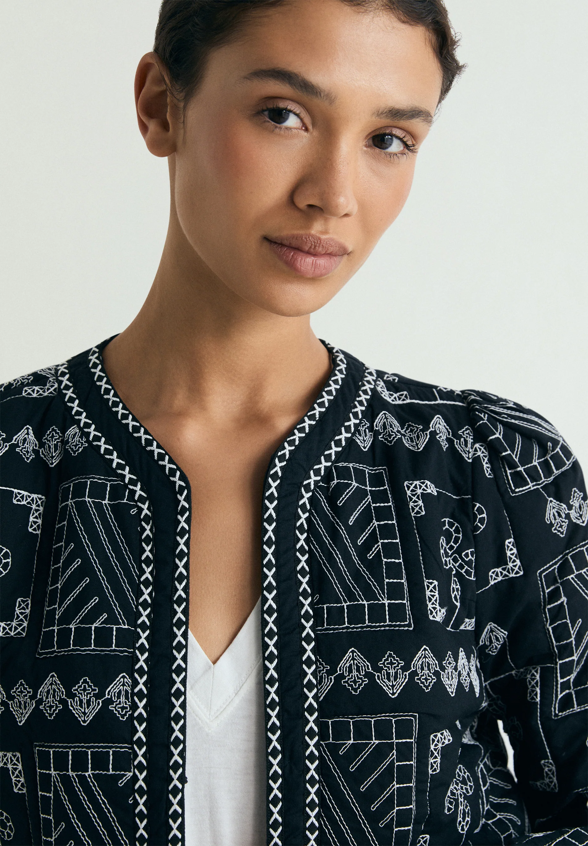 CHAQUETA ACOLCHADA BORDADA - Image 3