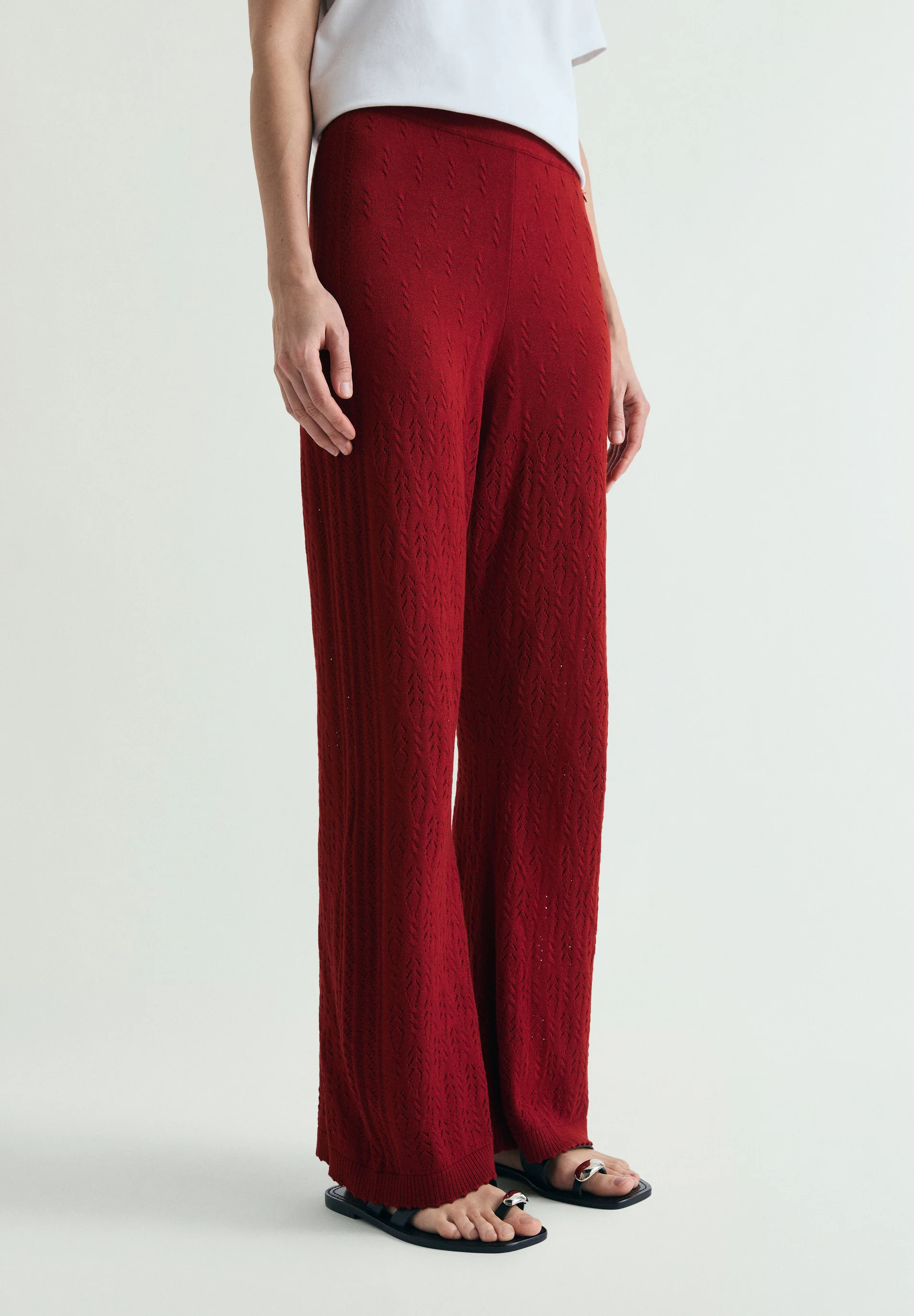 PANTALÓN POINTELLE ABERTURAS - Image 3