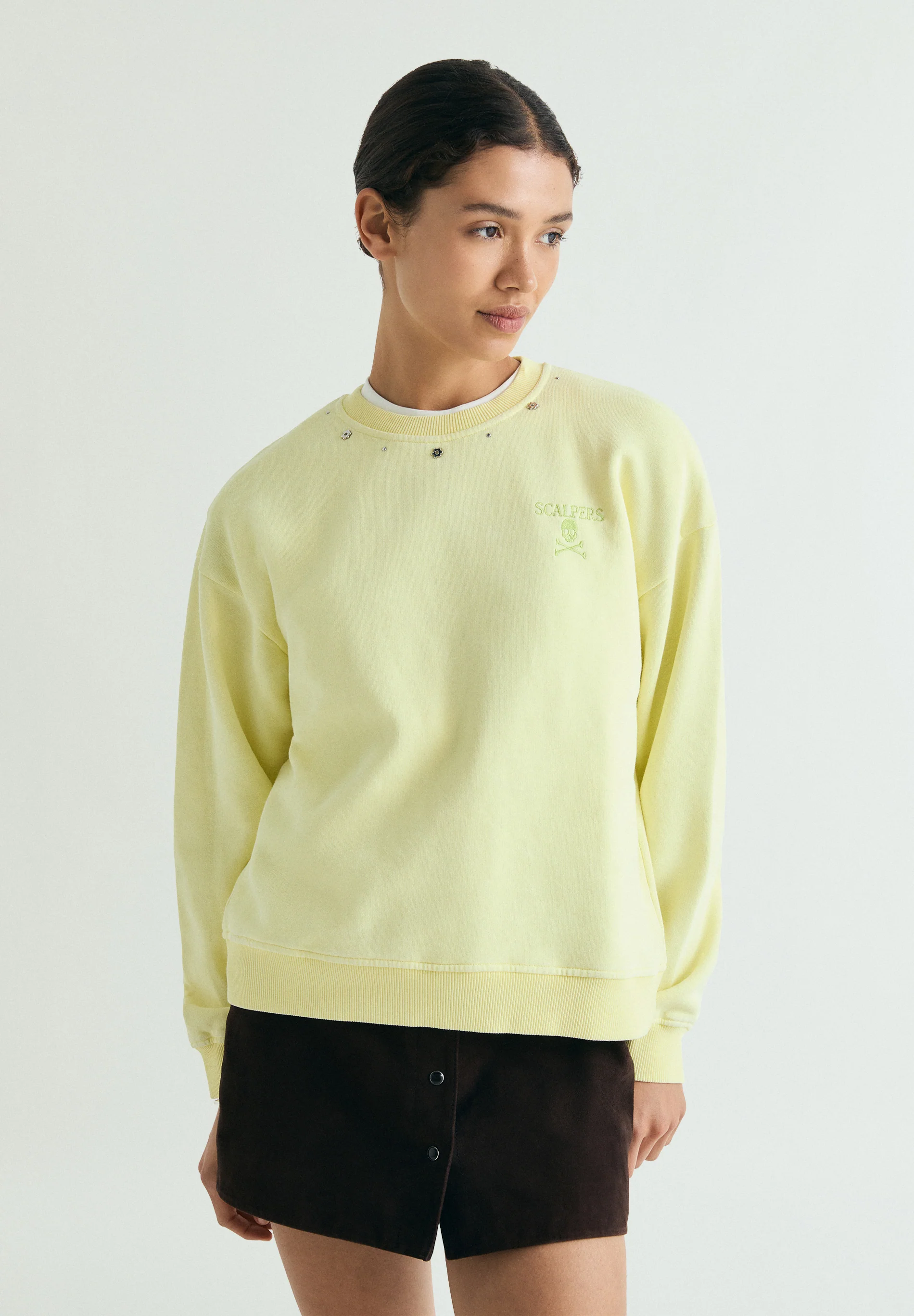 SUDADERA TACHUELAS CALAVERA - Image 2