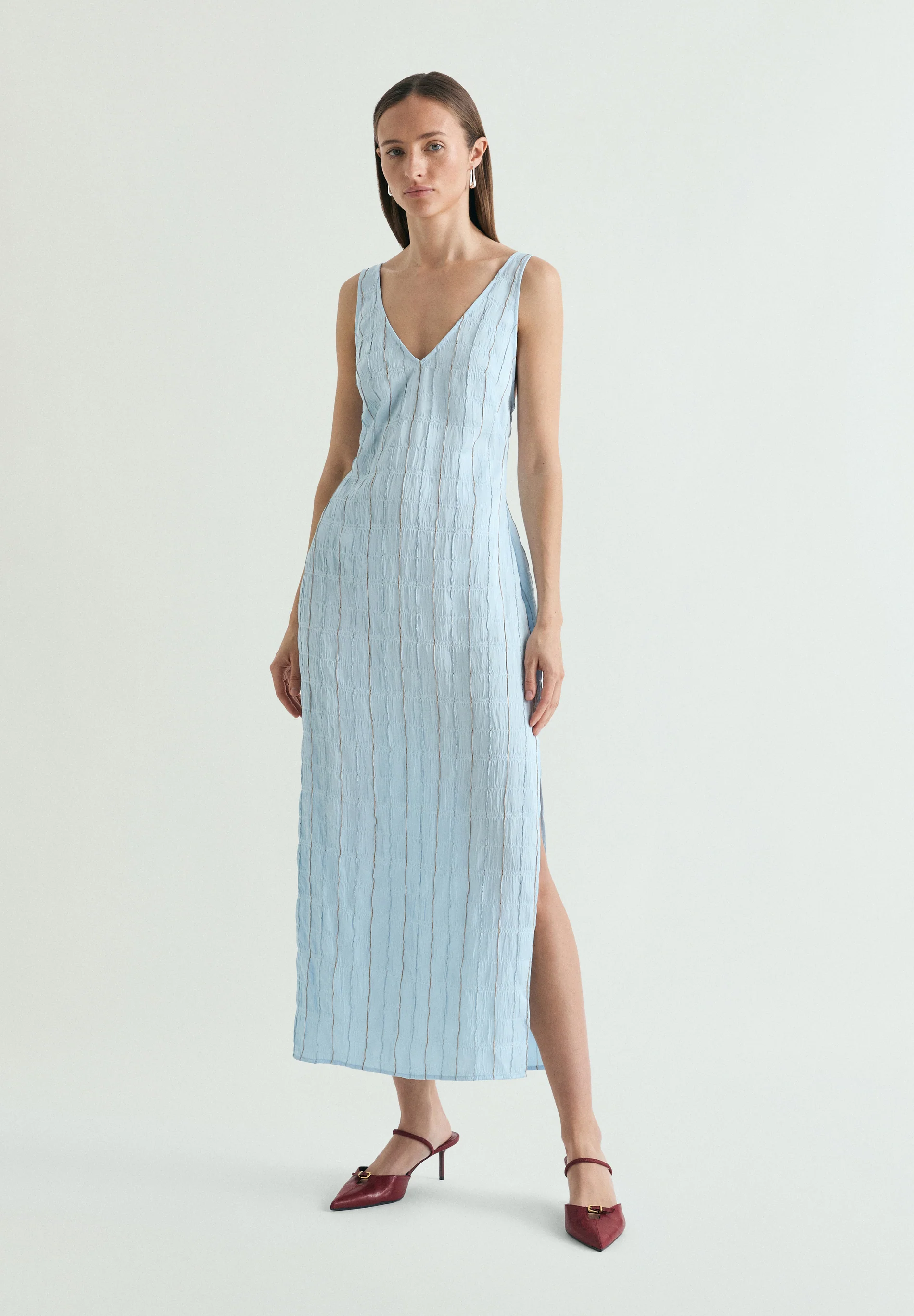 VESTIDO MIDI TEXTURA