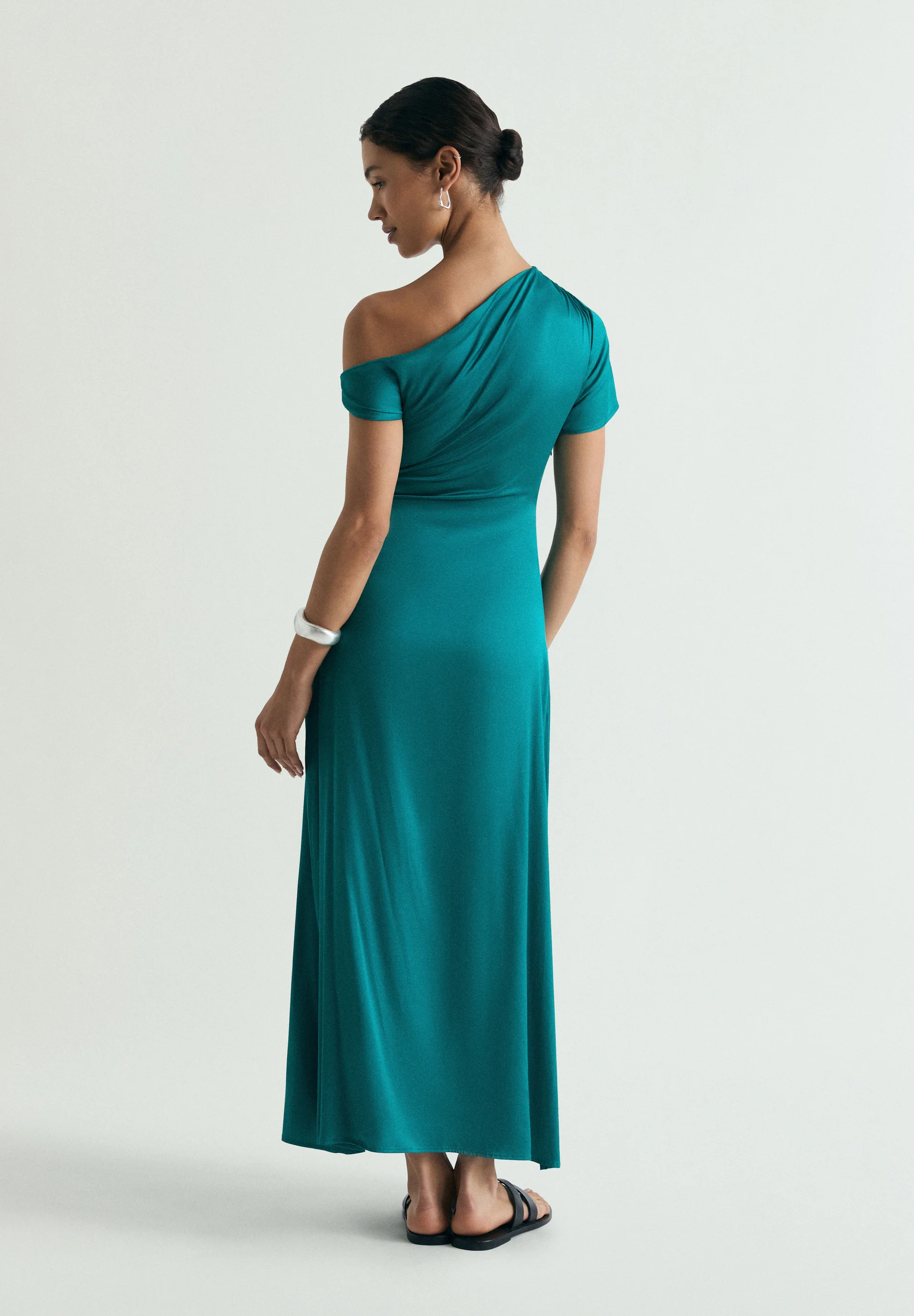 VESTIDO ASIMÉTRICO SATINADO - Image 3