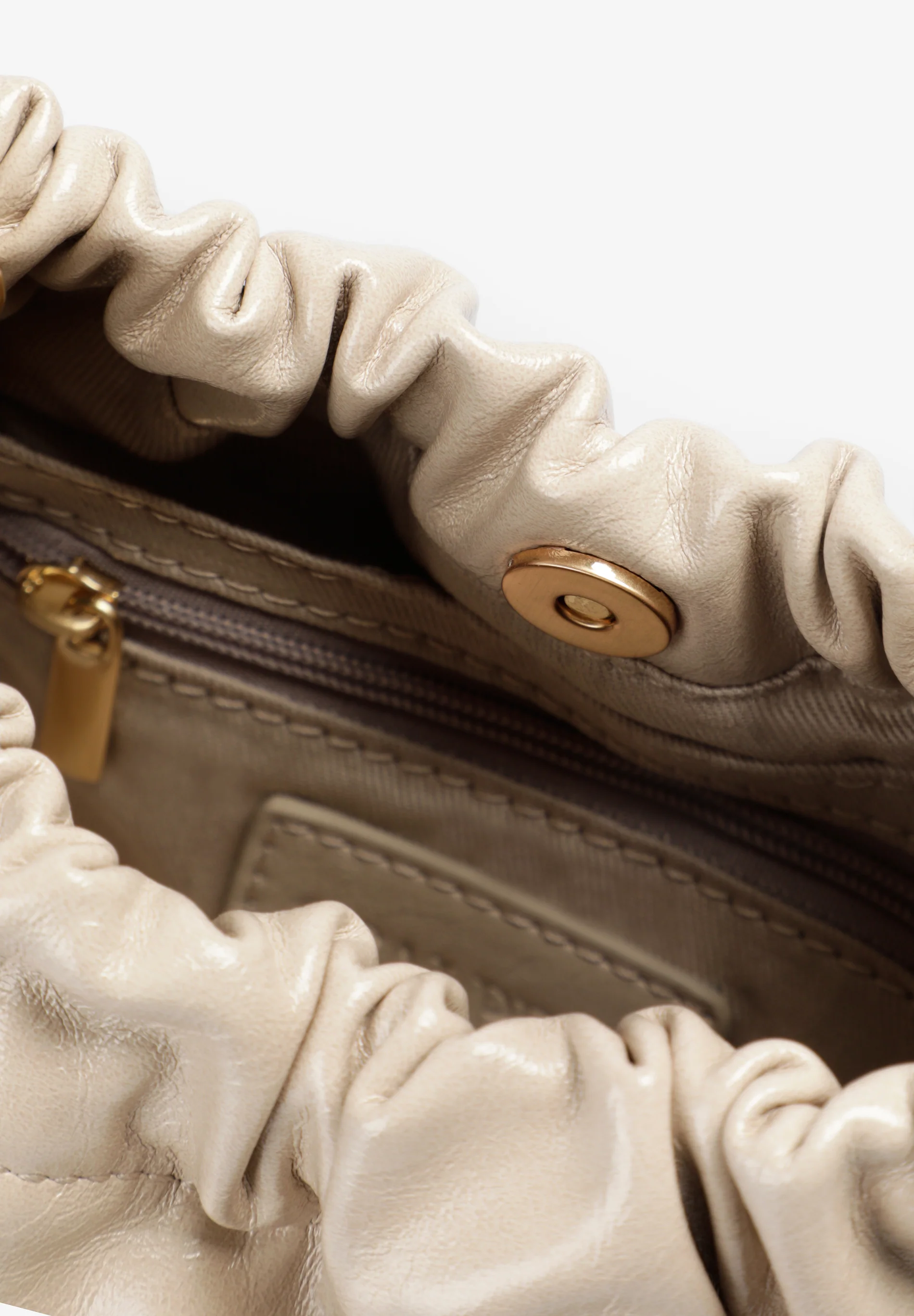 BOLSO CLUTCH FRUNCIDO - Image 8