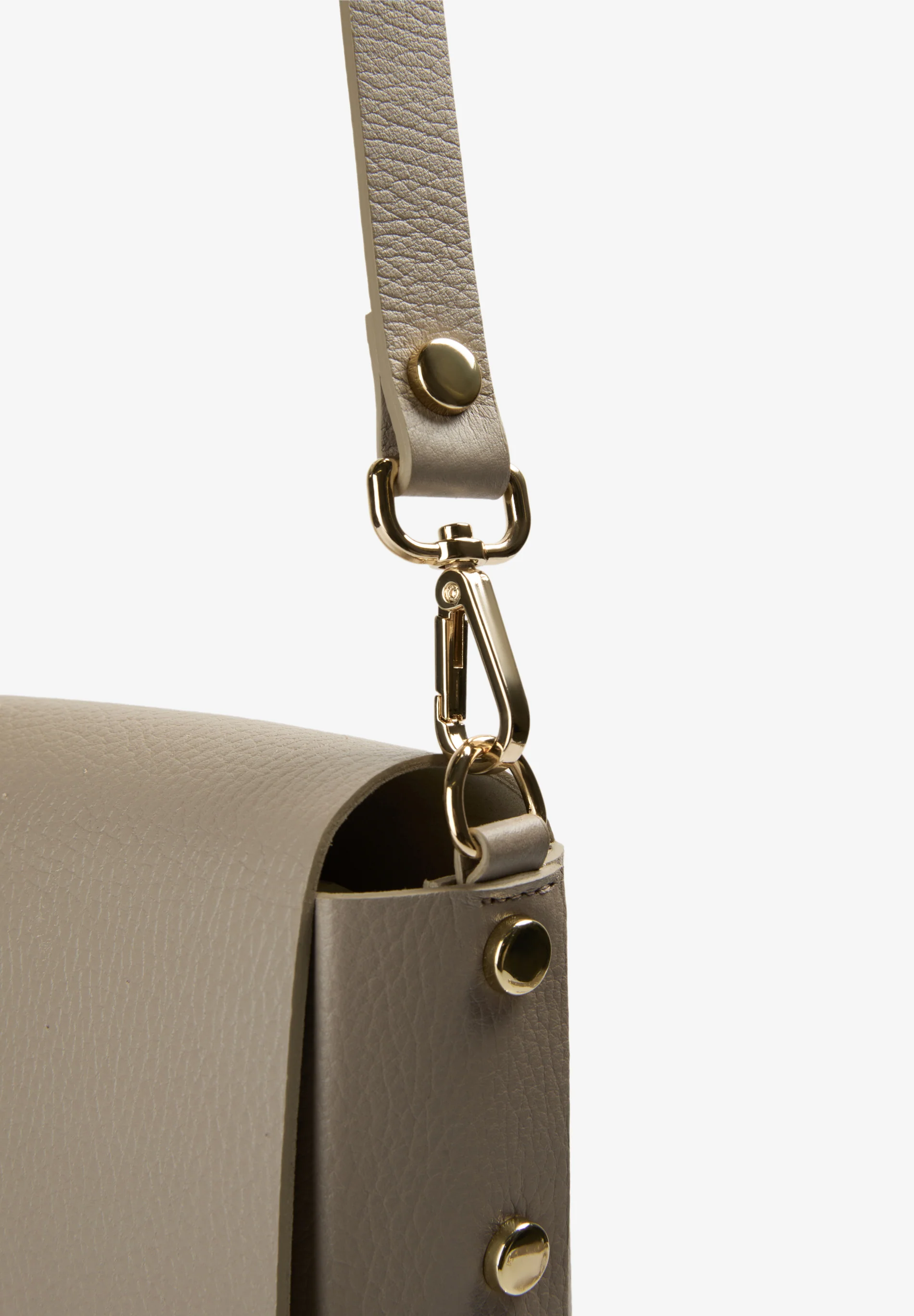 BOLSO DE PIEL CON APLIQUES - Image 8
