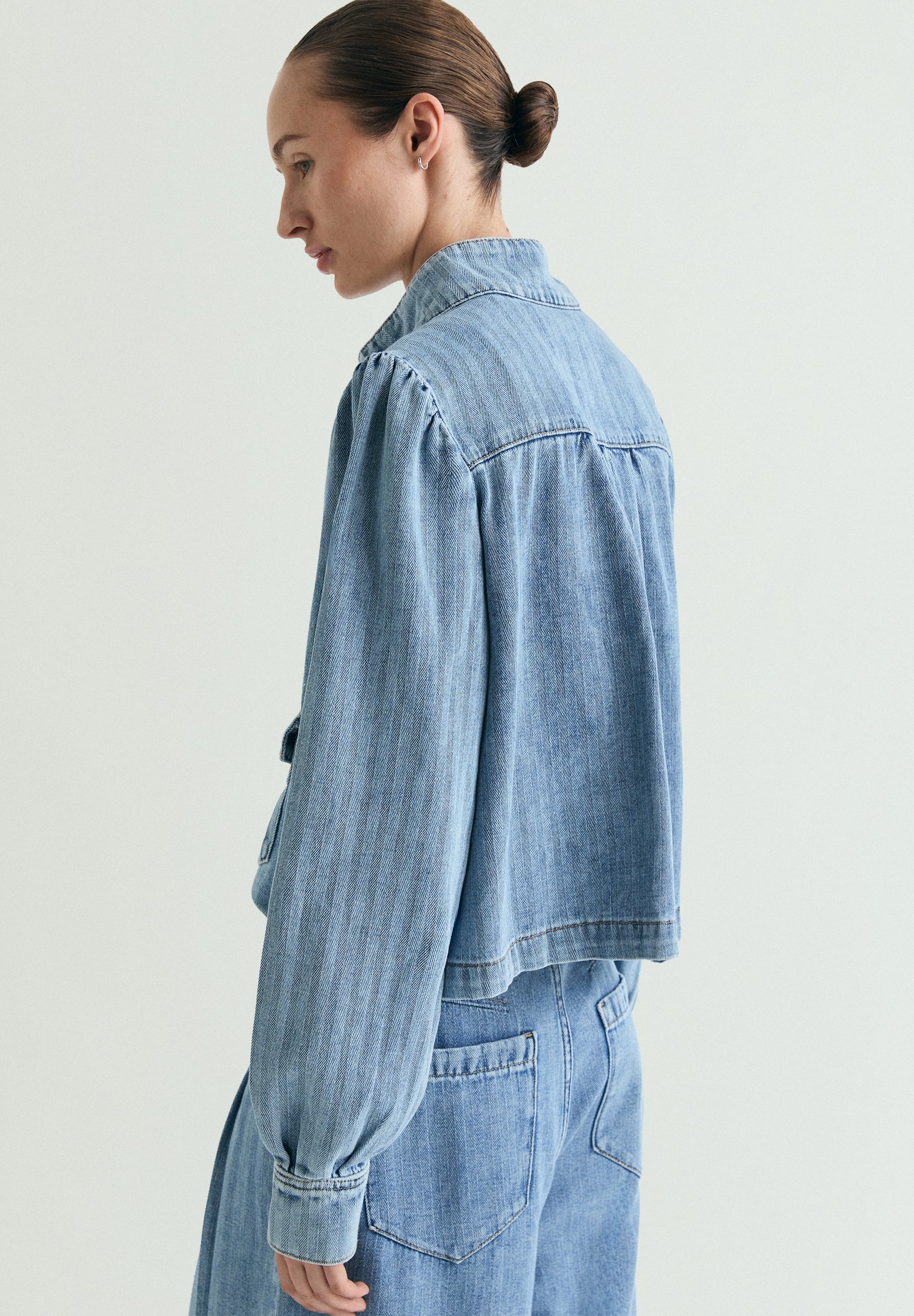 CHAQUETA DENIM MANGAS ABULLONADAS - Image 3