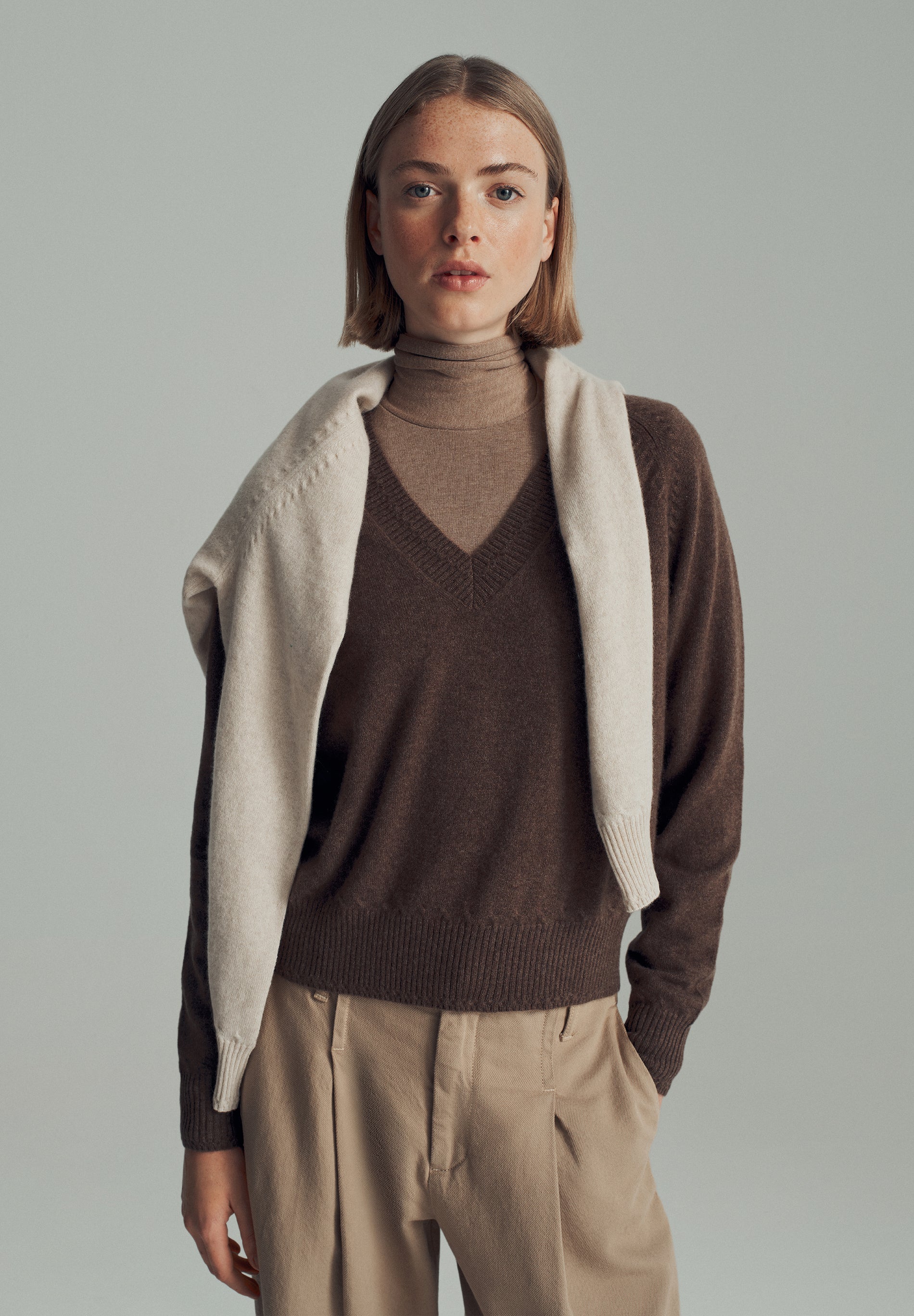 JERSEY 100% CASHMERE CUELLO PICO - Image 2