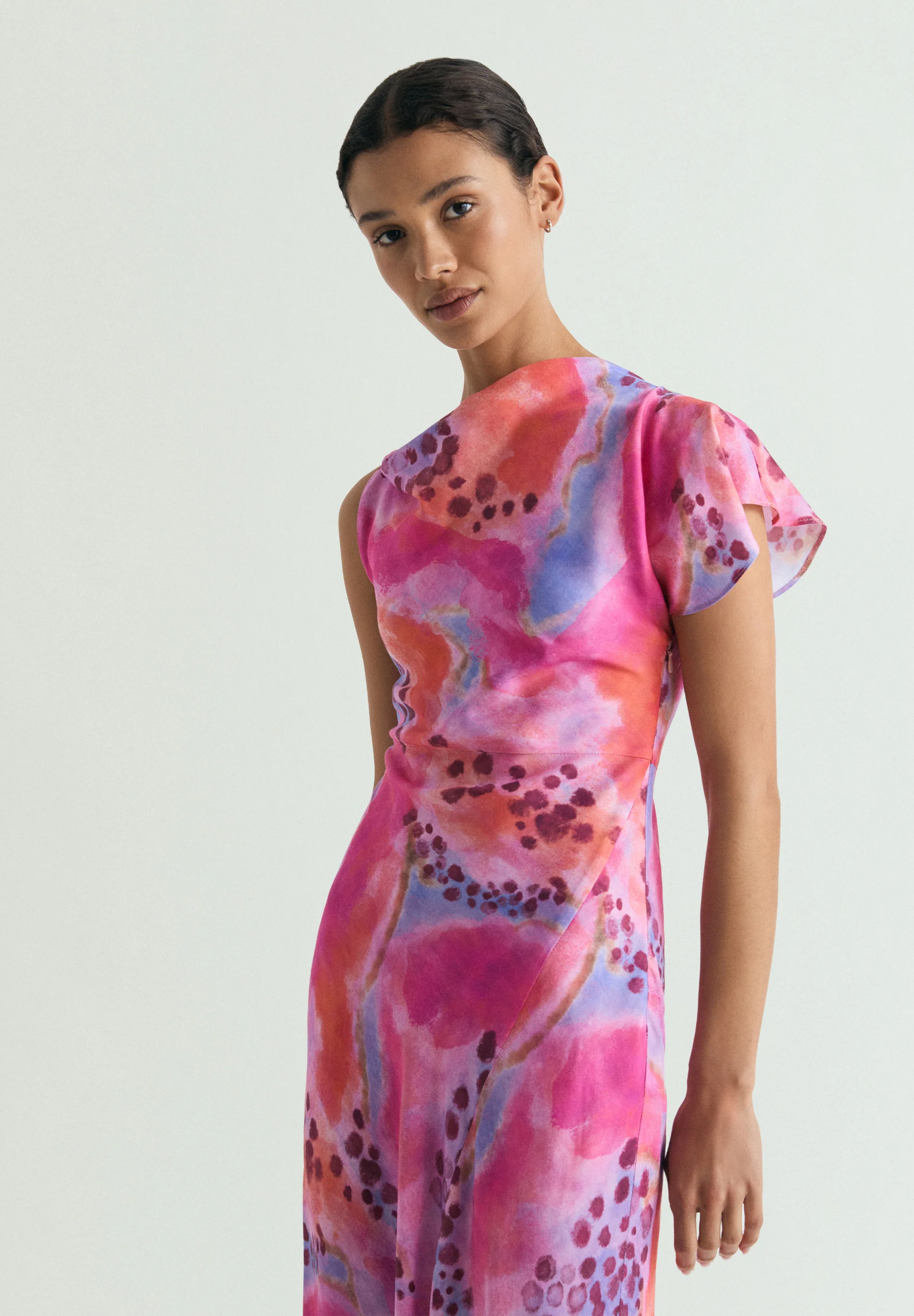 VESTIDO ASIMÉTRICO SATINADO - Image 2