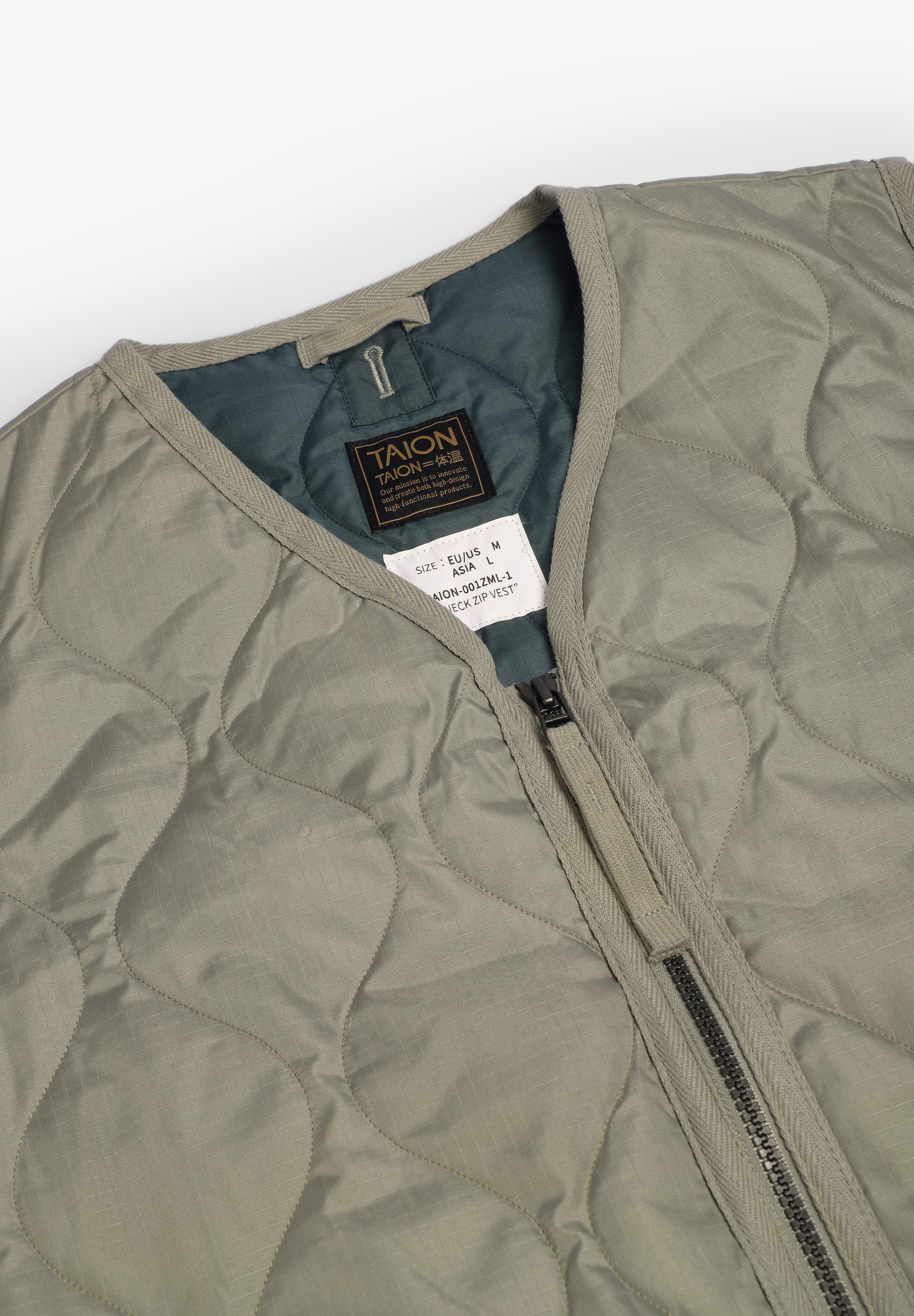 TAION | CHALECO MILITAR CUELLO V Y CREMALLERA UNISEX - Image 3