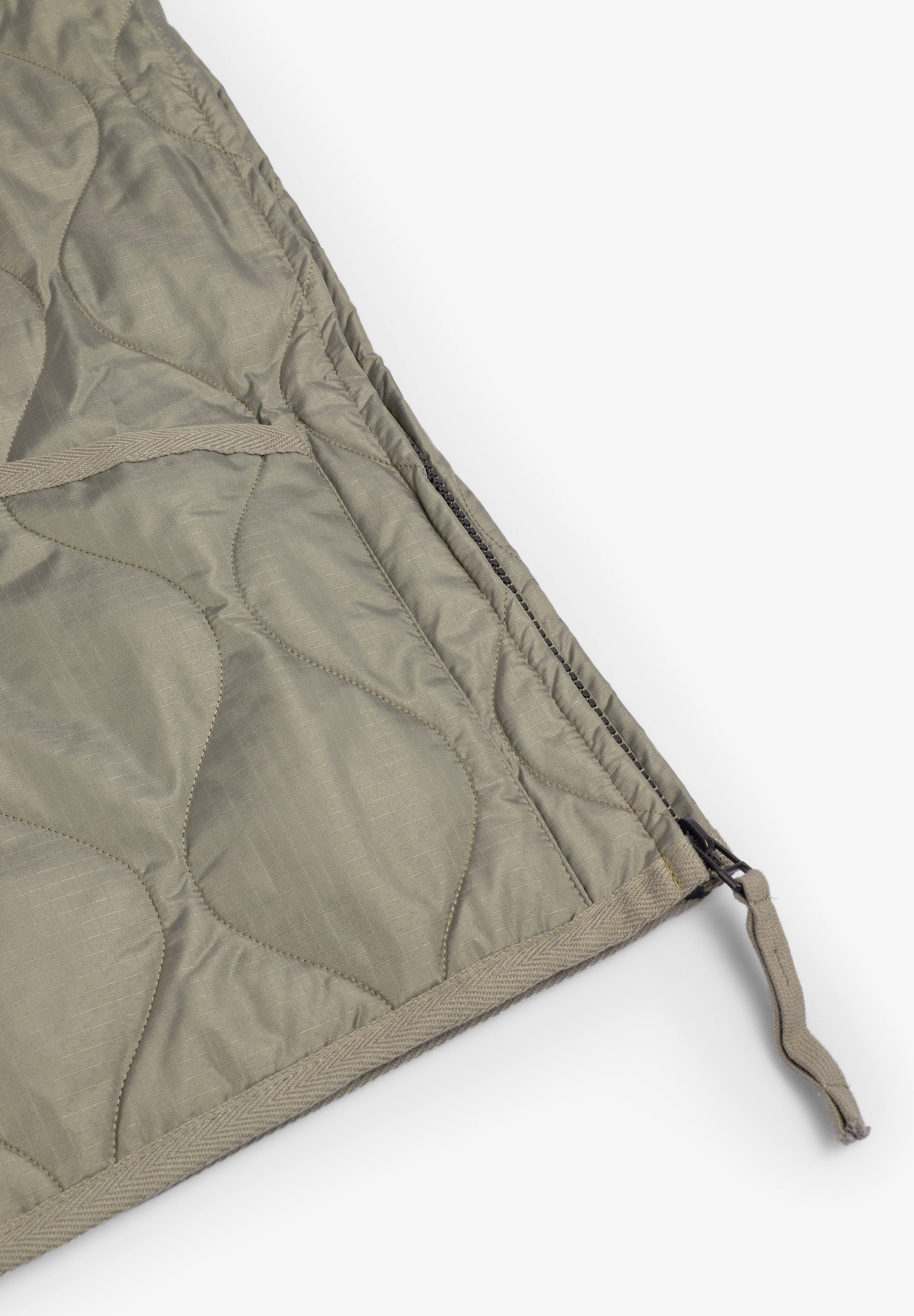TAION | CHALECO MILITAR CUELLO V Y CREMALLERA UNISEX - Image 4