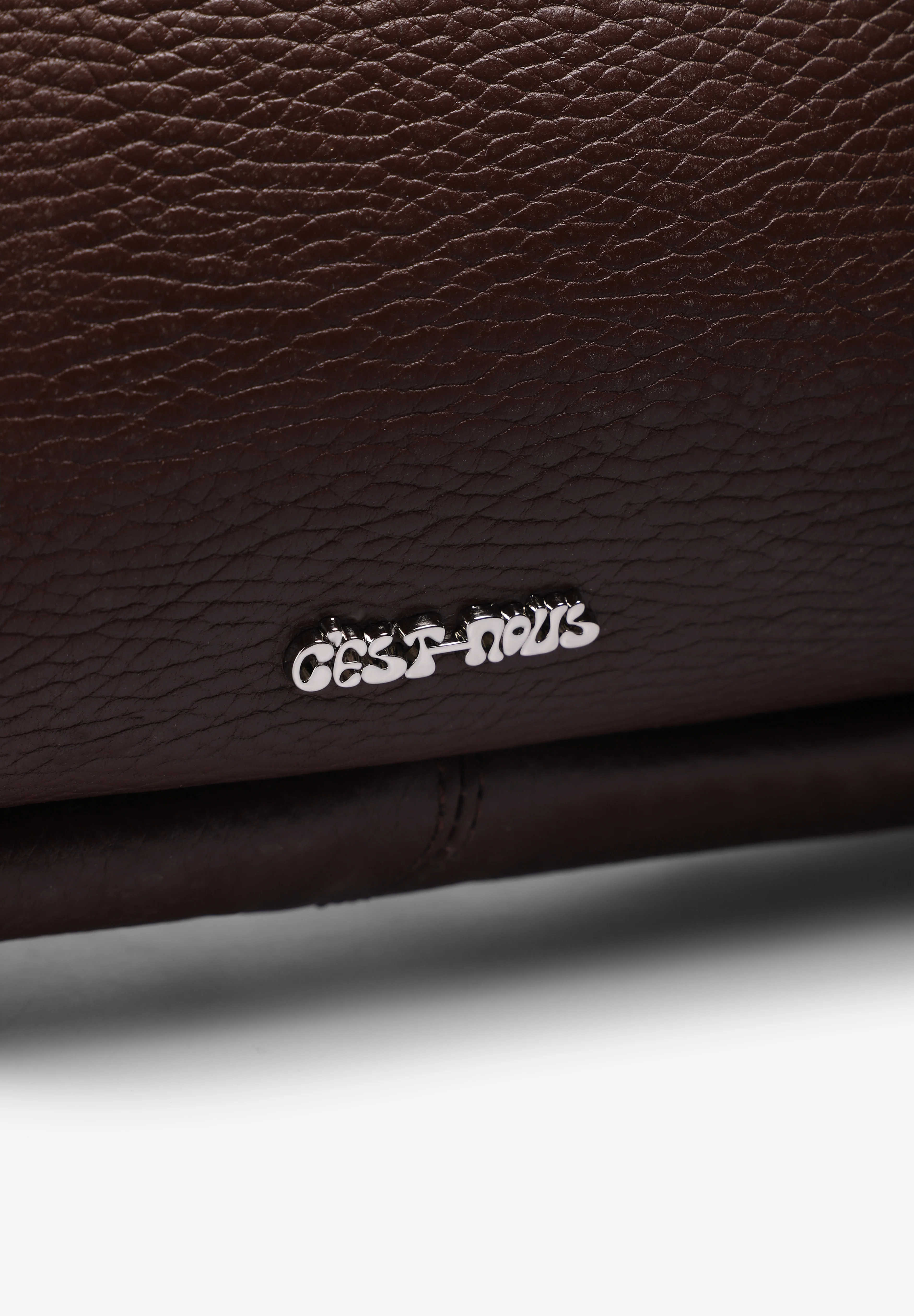 C'EST NOUS | BOLSO TIKA IN GRAINED LEATHER - Image 4