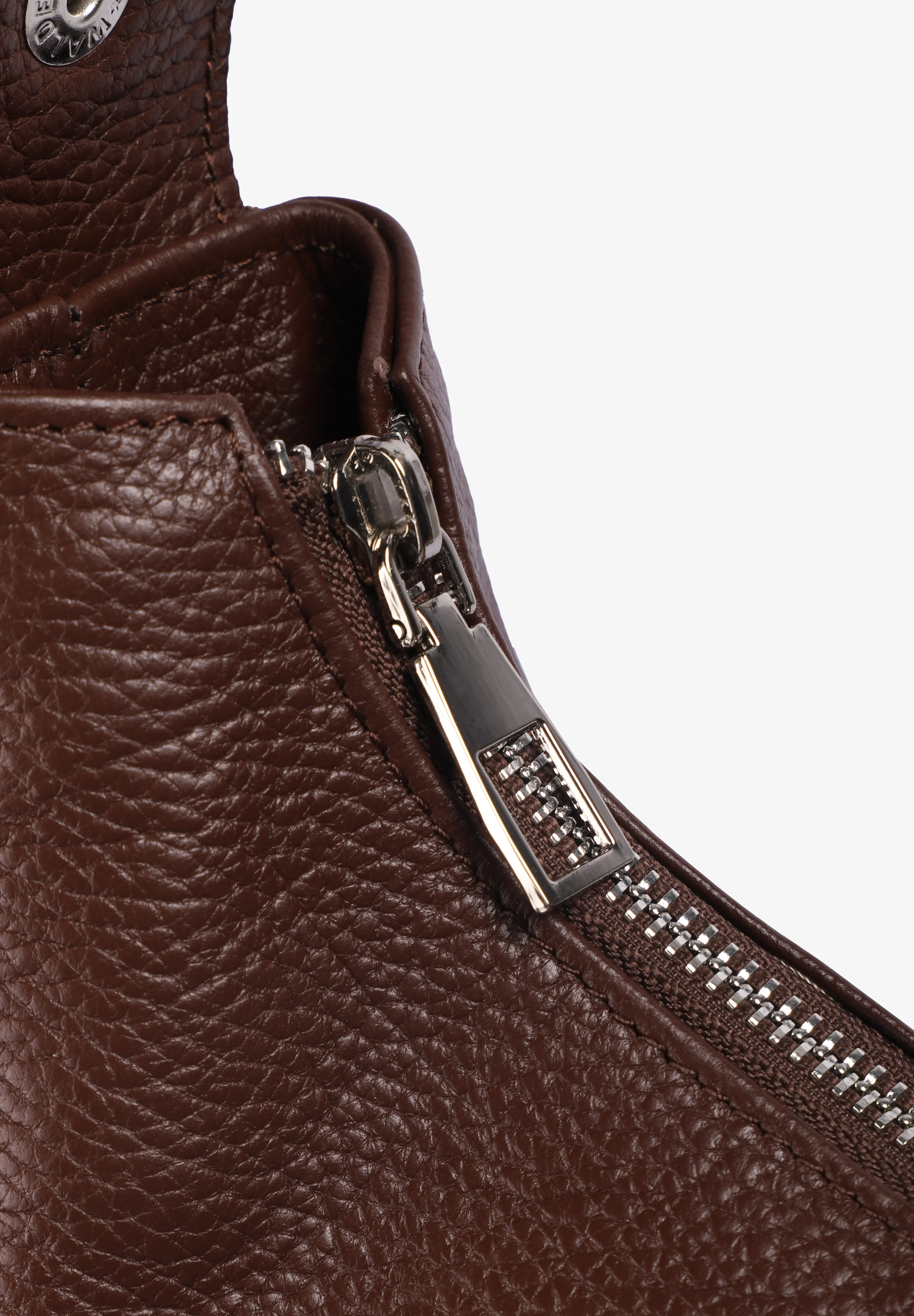 C'EST NOUS | BOLSO TIKA IN GRAINED LEATHER - Image 5