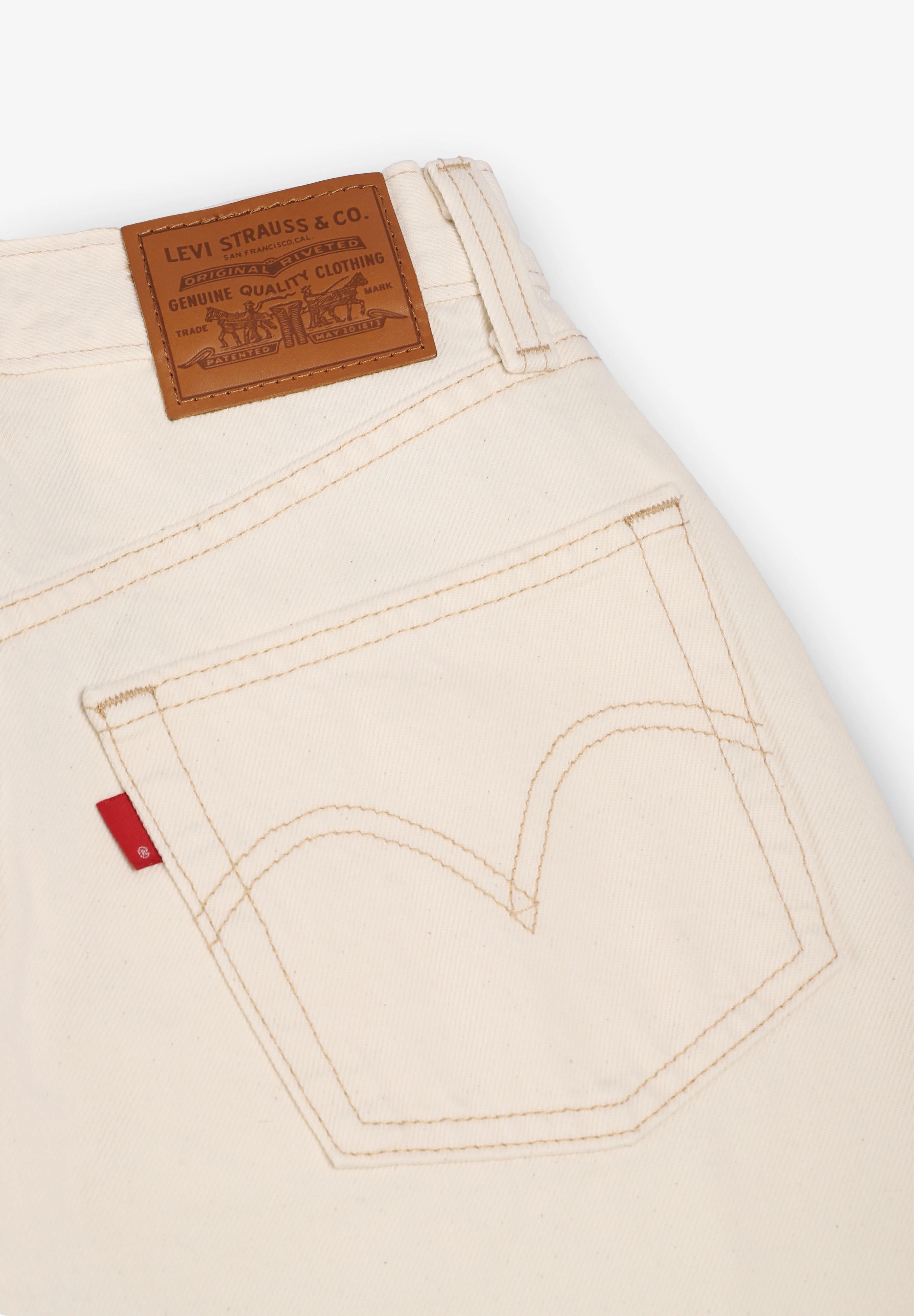 LEVIS | SHORT DENIM HIGH BAGGY MUJER - Image 4