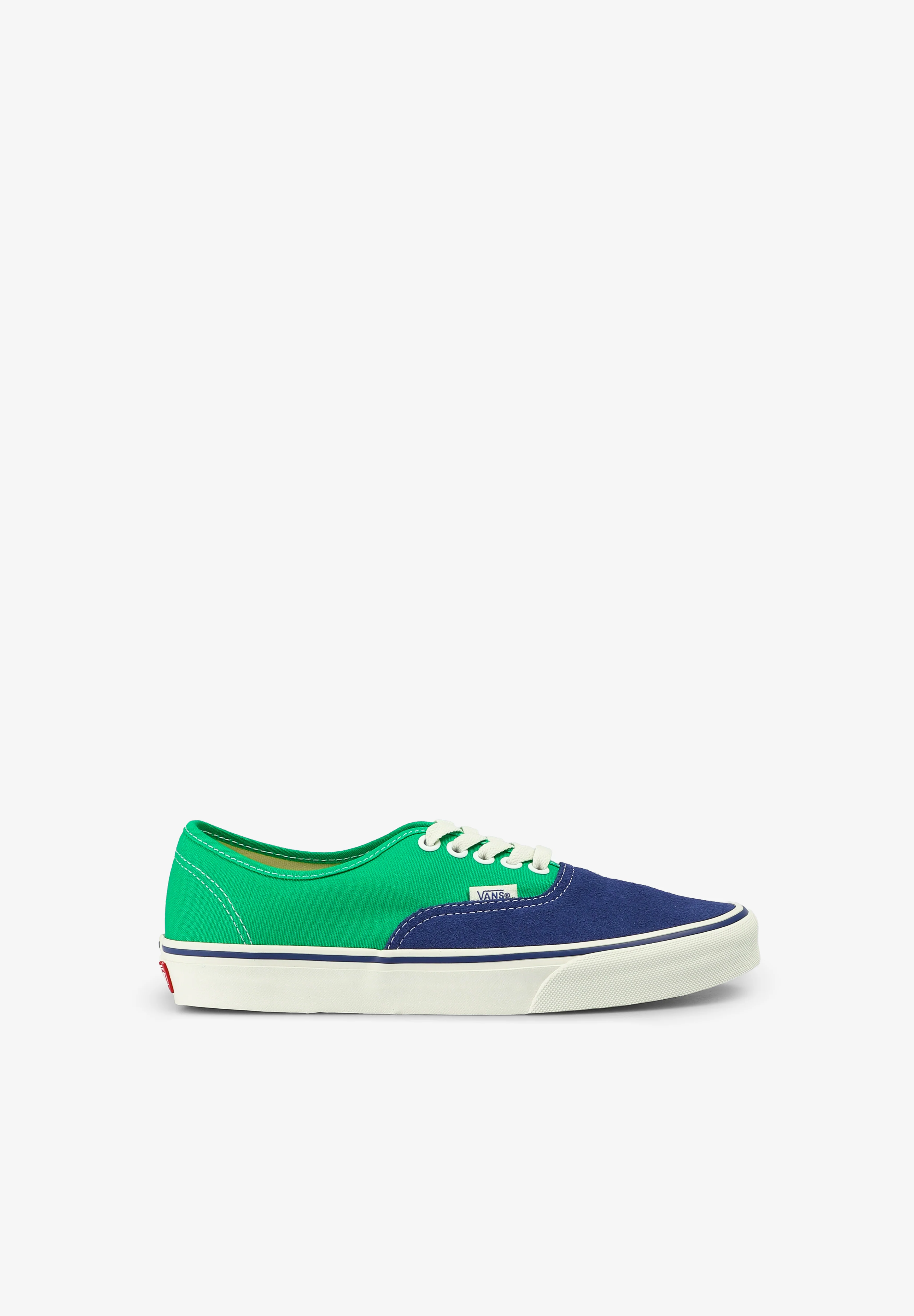 VANS | SNEAKERS AUTHENTIC