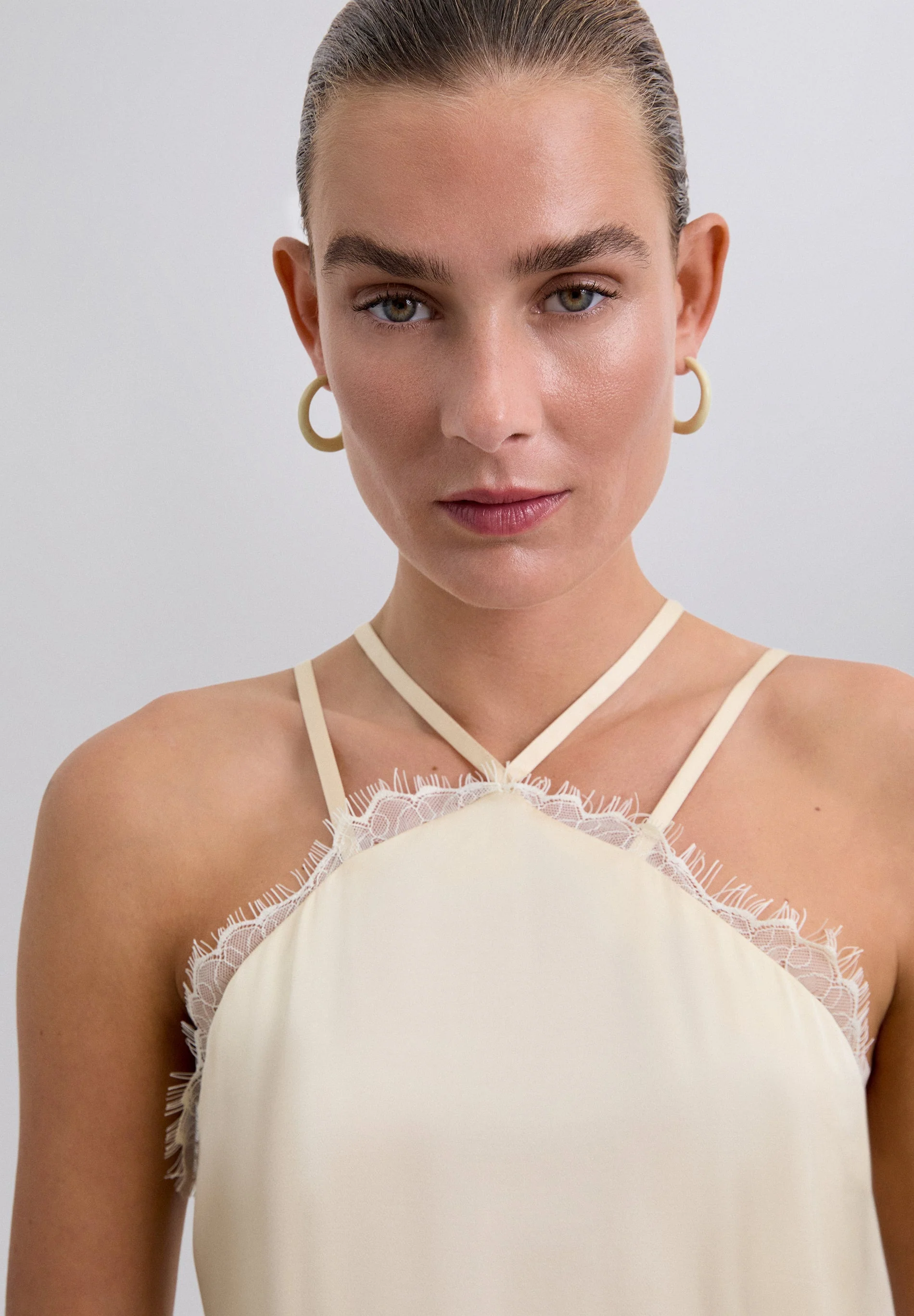 VESTIDO LENCERO SATINADO - Image 4