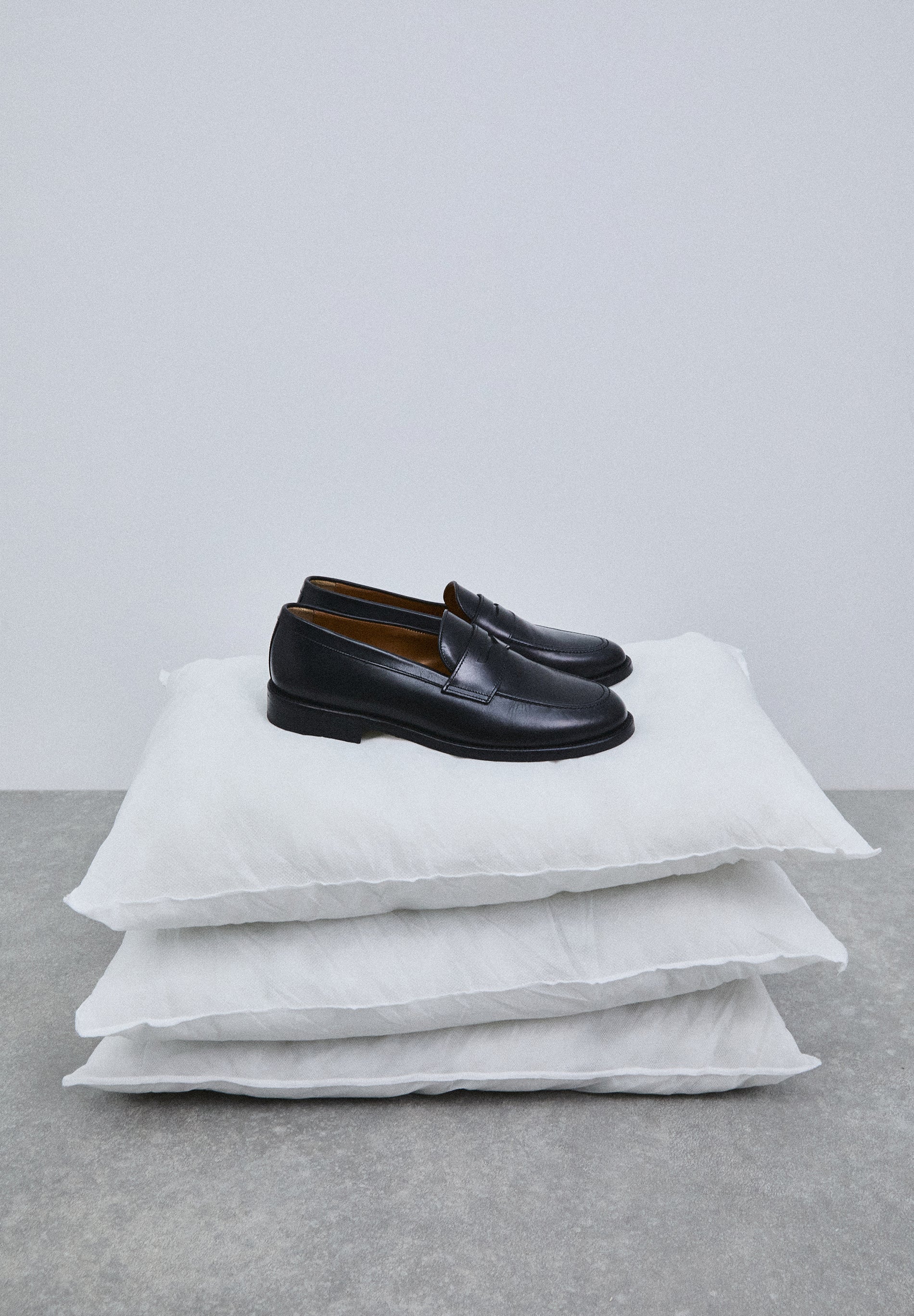 MOCASÍN NEGRO ANTIFAZ