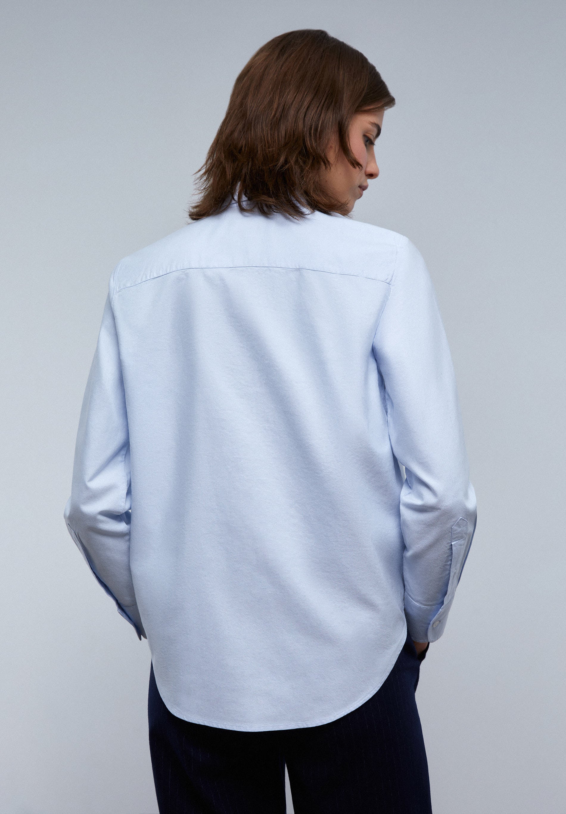 CAMISA CLÁSICA BORDADO PECHO - Image 4