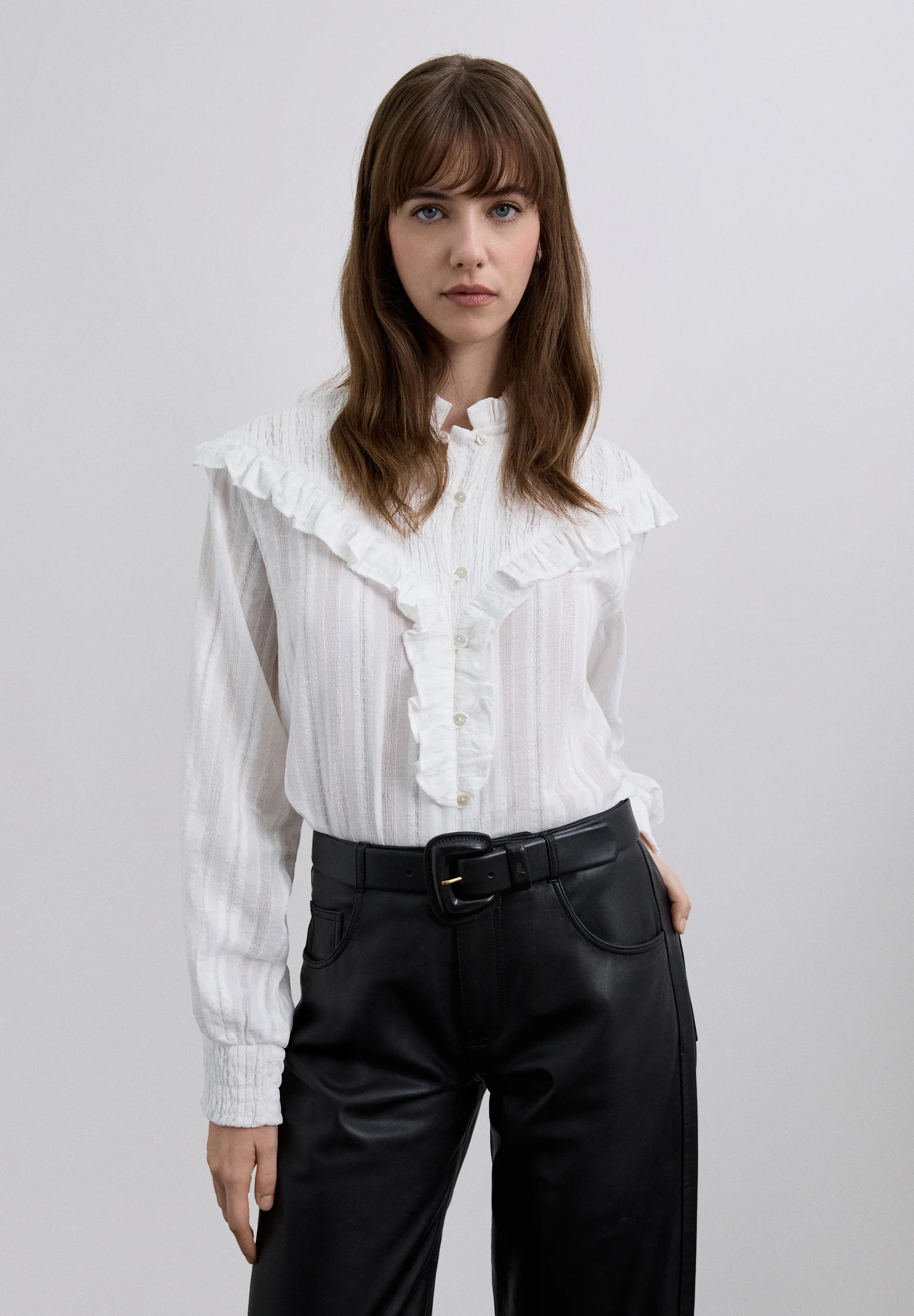 BLUSA FRUNCIDA CON VOLANTE