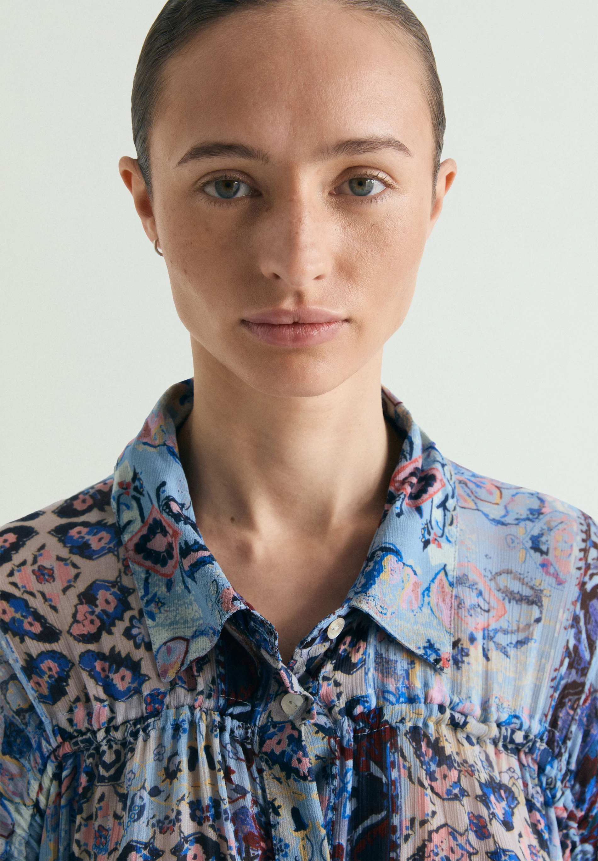 BLUSA FLUIDA ESTAMPADA - Image 3