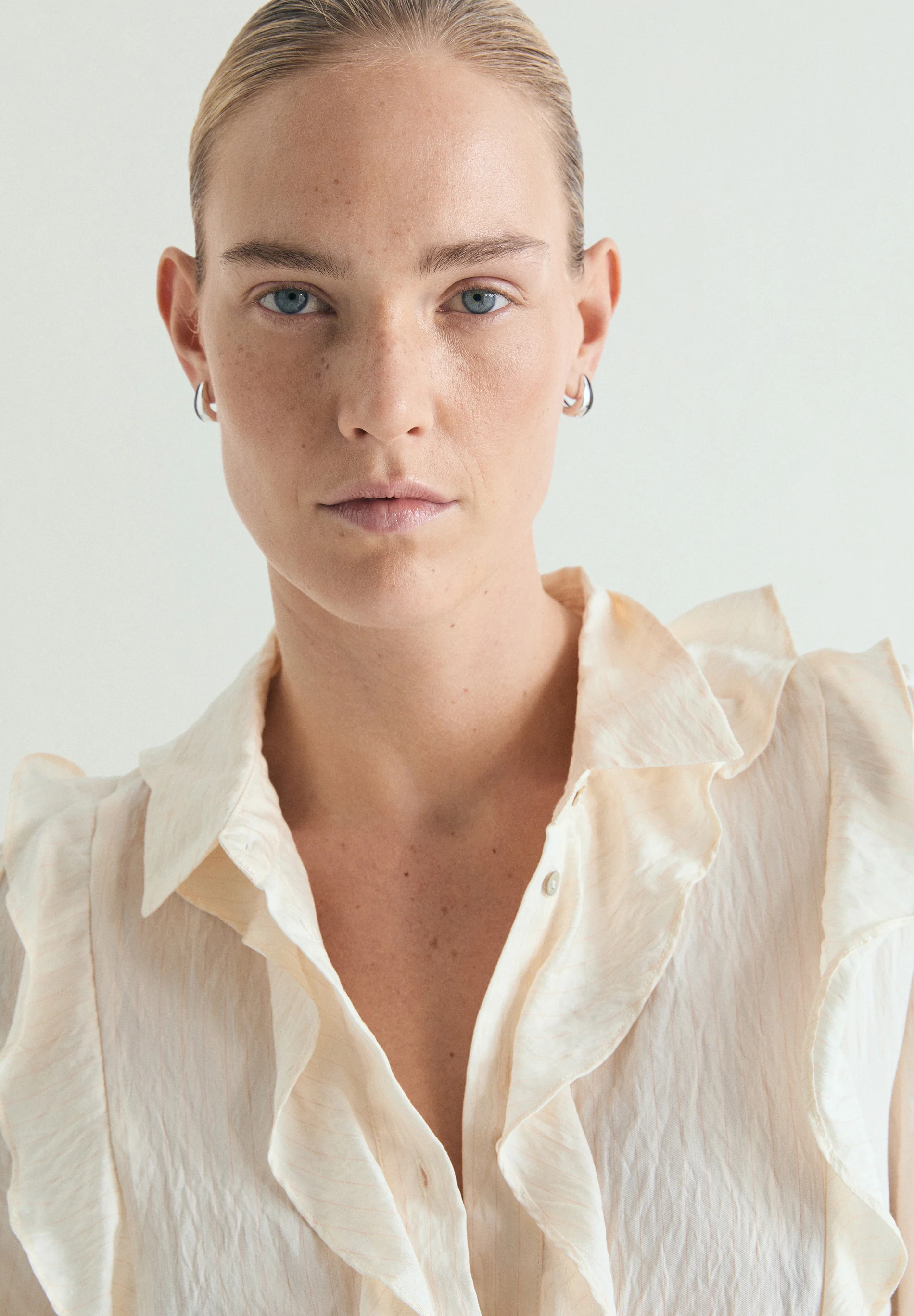 BLUSA DETALLE VOLANTES - Image 3