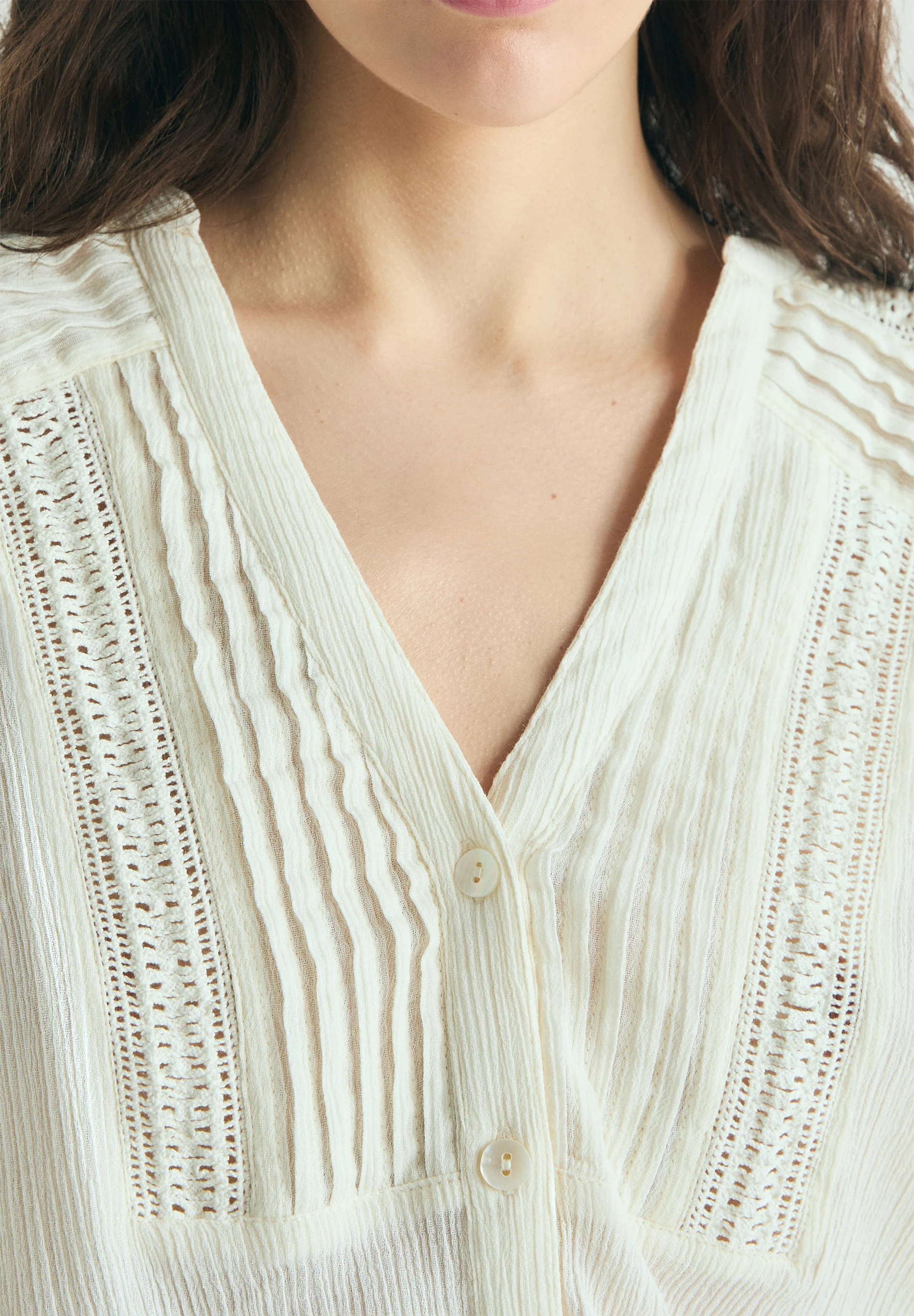 BLUSA DETALLE ENCAJE - Image 4