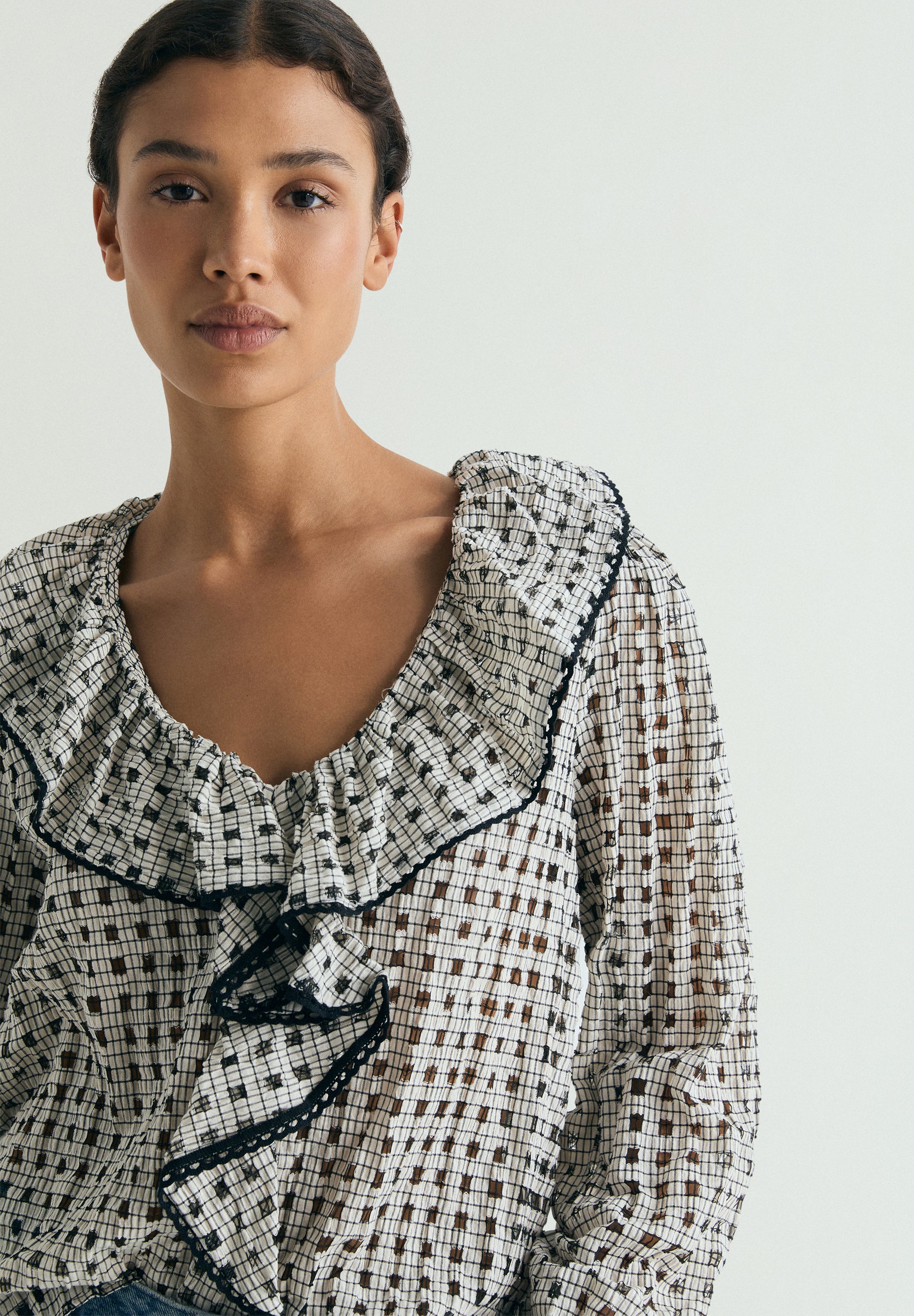 BLUSA ALGODÓN CUADROS VOLANTE - Image 3