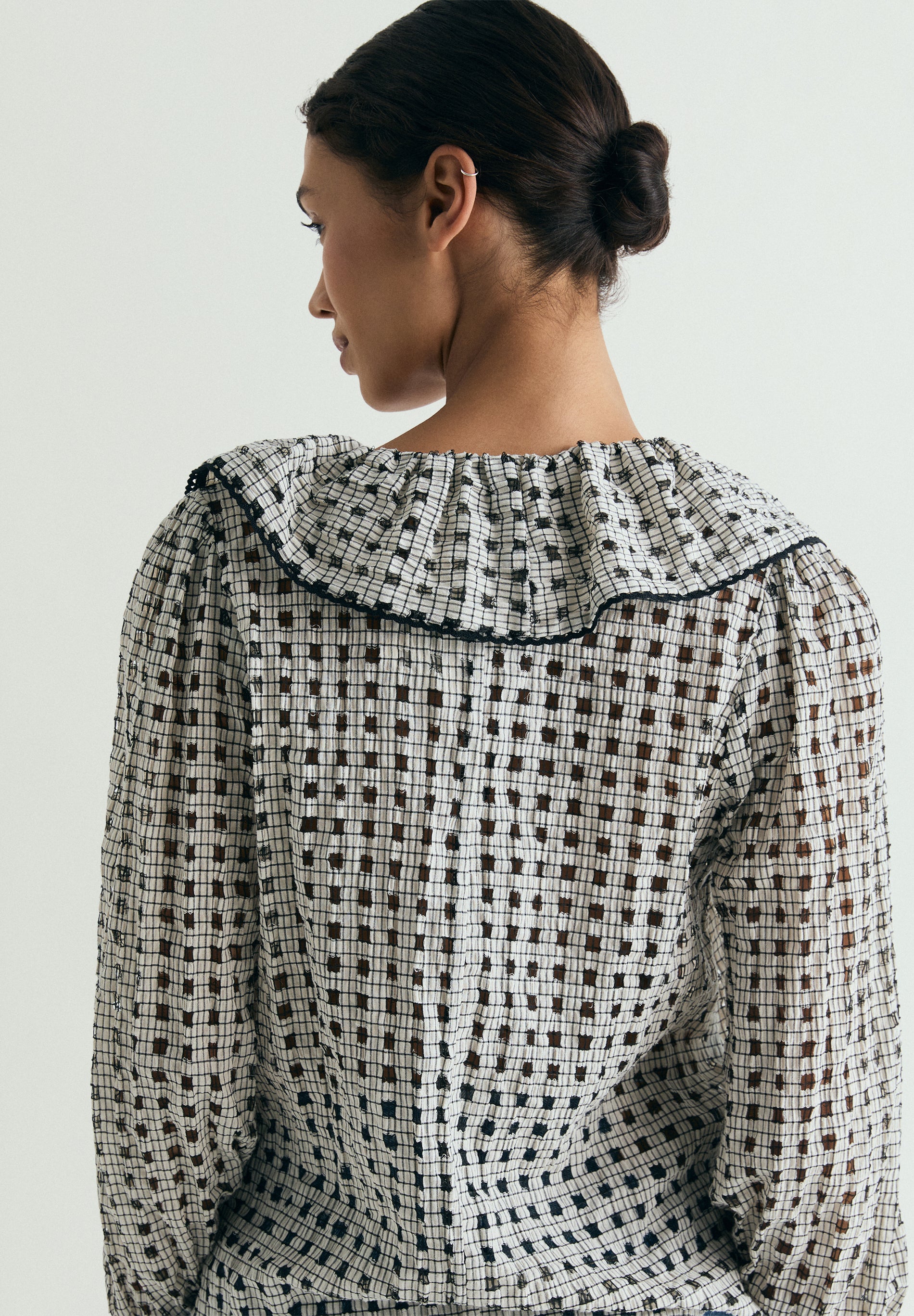 BLUSA ALGODÓN CUADROS VOLANTE - Image 4
