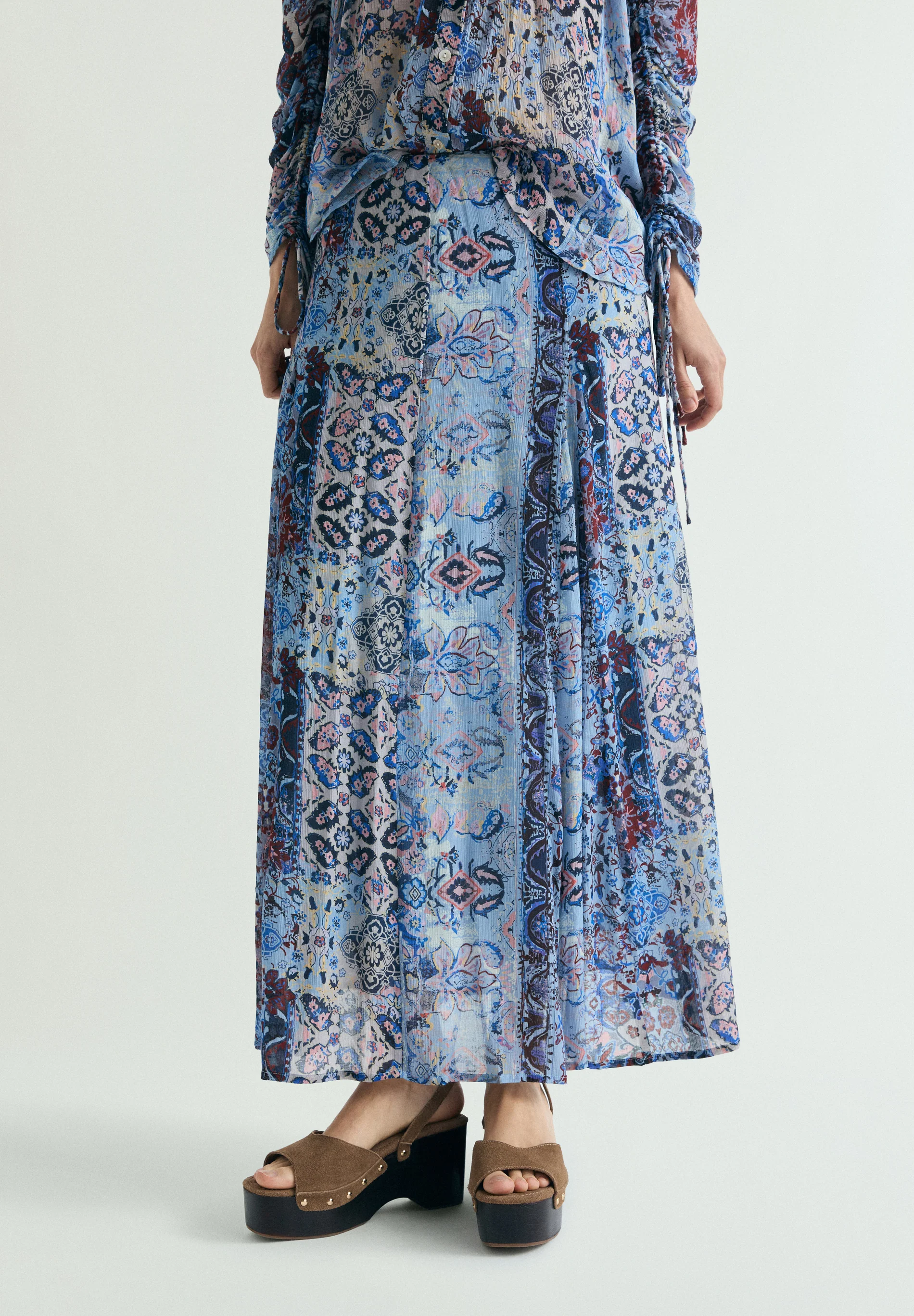 FALDA MIDI FLUIDA - Image 3