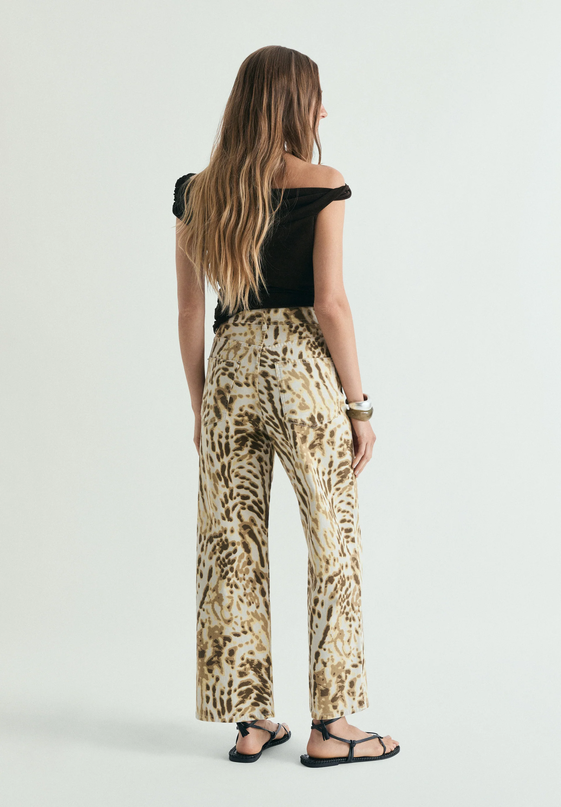 PANTALÓN DENIM ANIMAL PRINT - Image 3