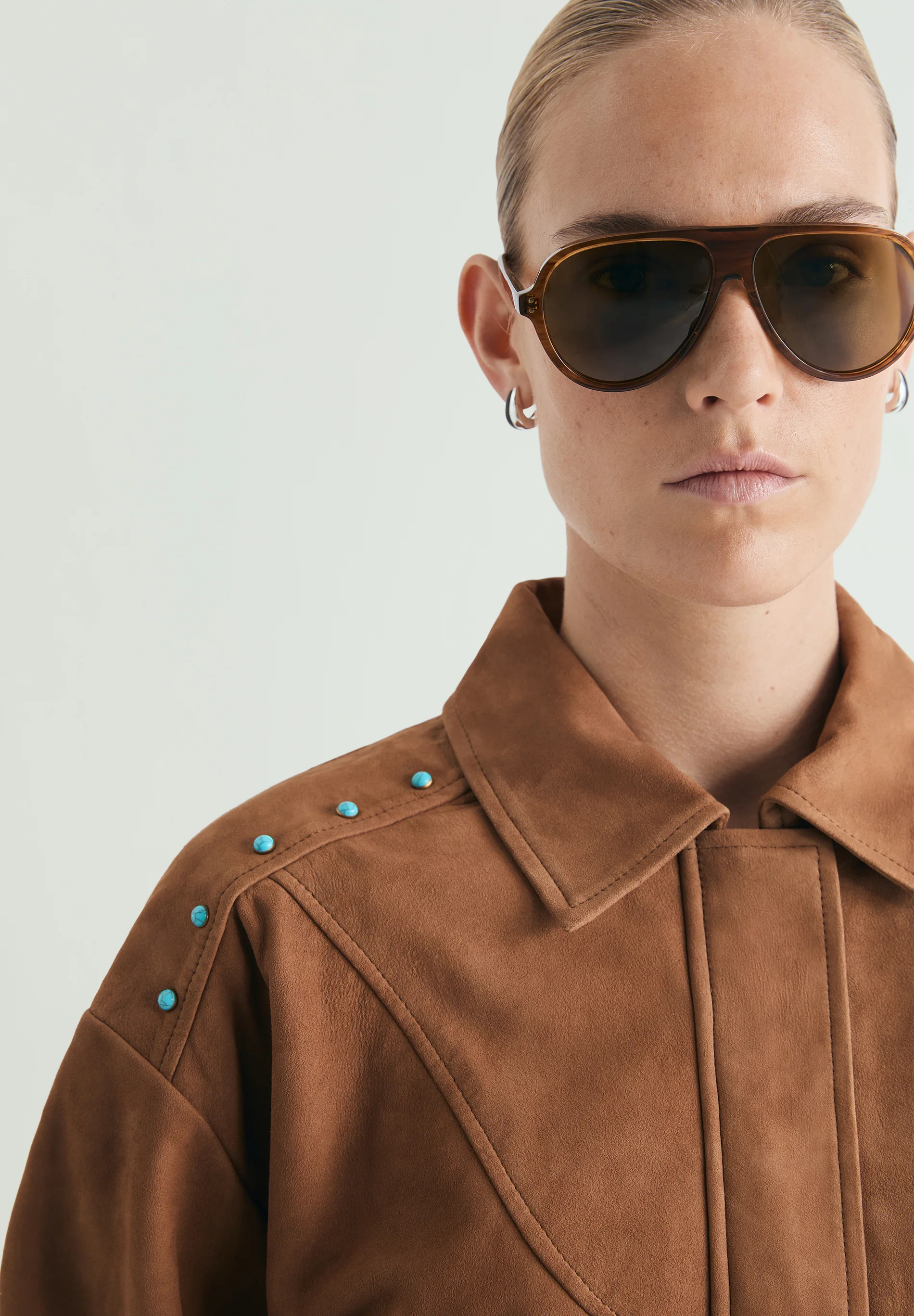 CHAQUETA BOMBER ANTE STUDS - Image 4