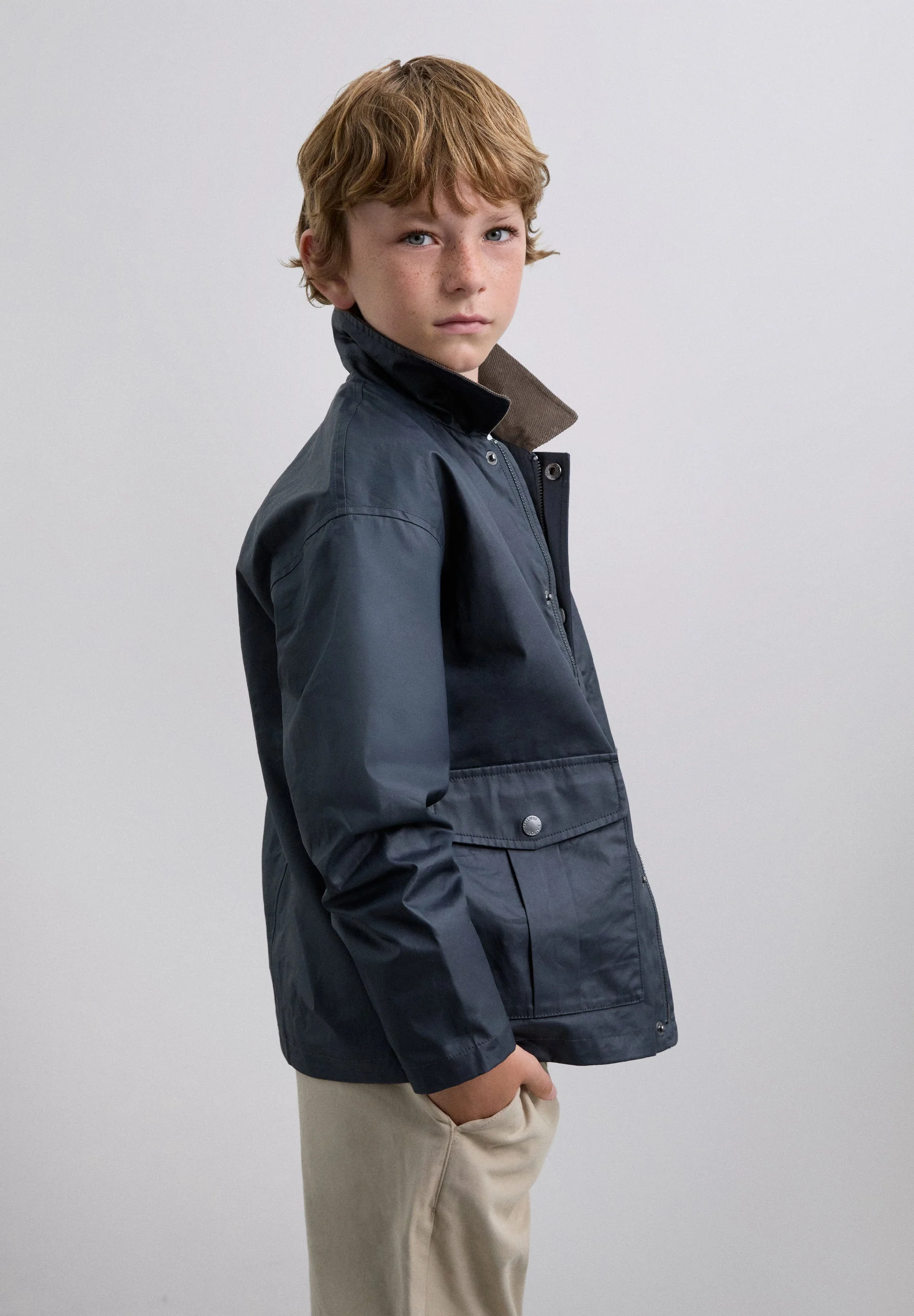 CHAQUETA CUELLO CONTRASTE PANA - Image 4